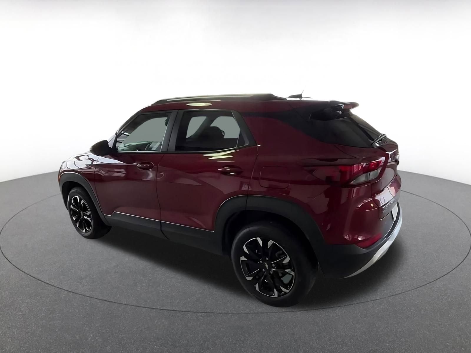 Thumbnail: 2023 Chevrolet TrailBlazer - 10