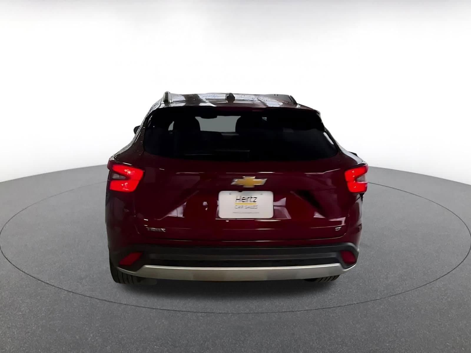 Thumbnail: 2025 Chevrolet Trax - 12