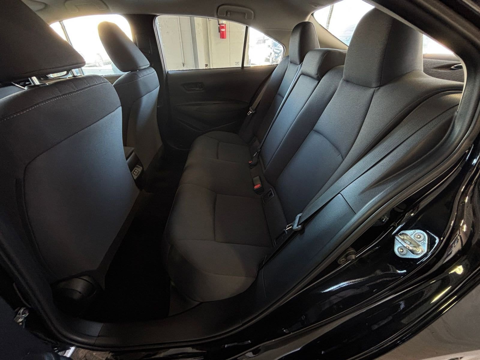 Thumbnail: 2025 Toyota Corolla - 25