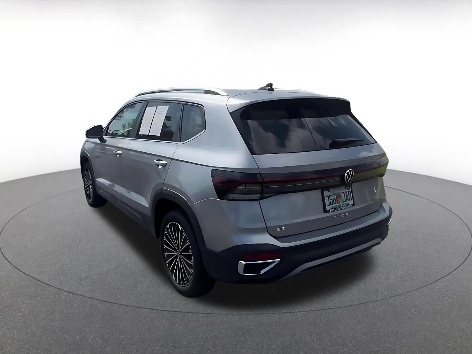 Thumbnail: 2025 Volkswagen Taos - 11