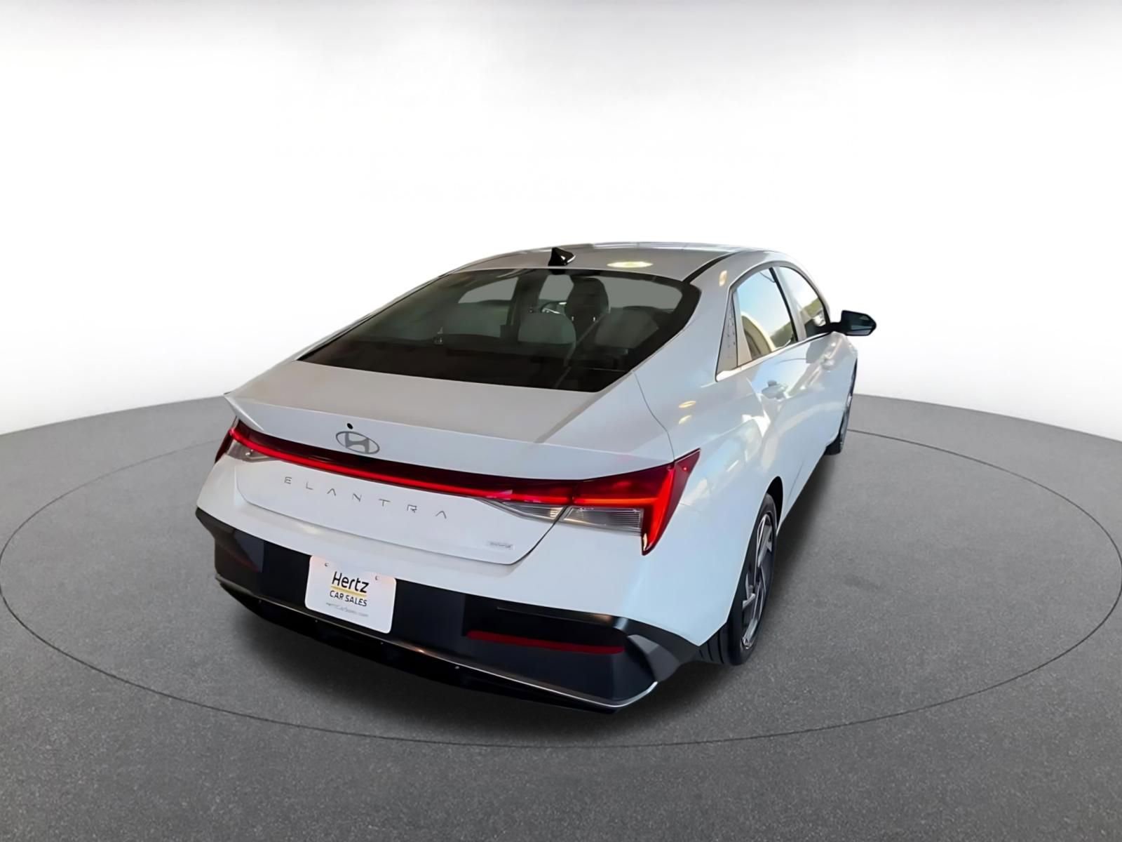 Thumbnail: 2025 Hyundai Elantra - 15