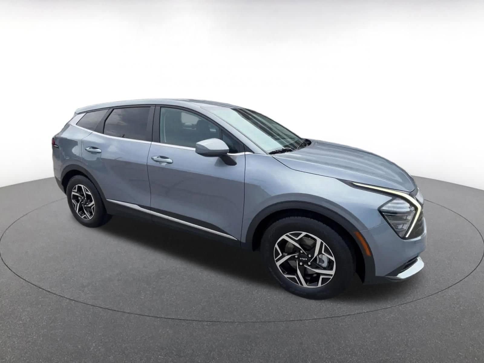 Thumbnail: 2025 Kia Sportage - 2