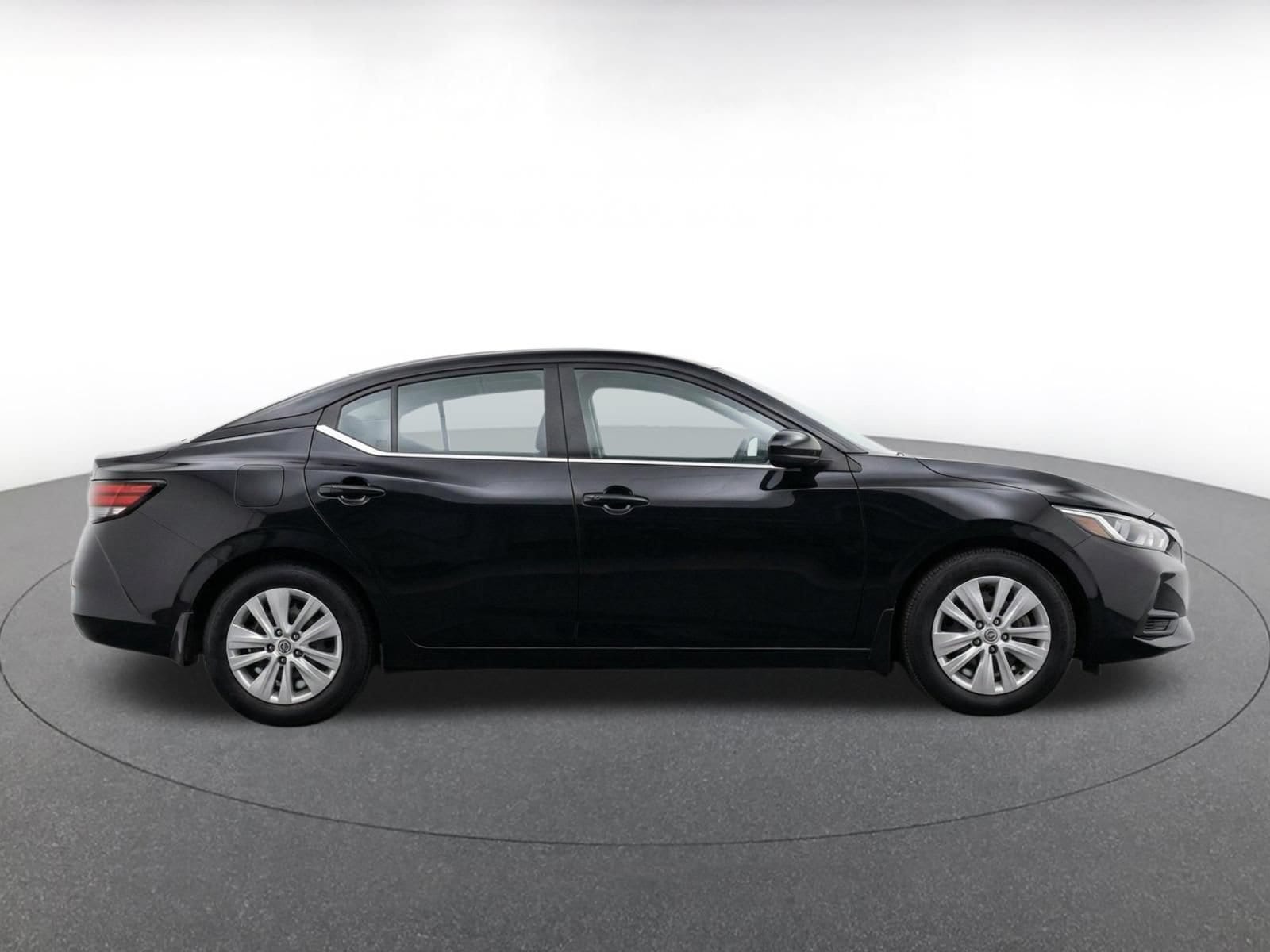 Thumbnail: 2025 Nissan Sentra - 10