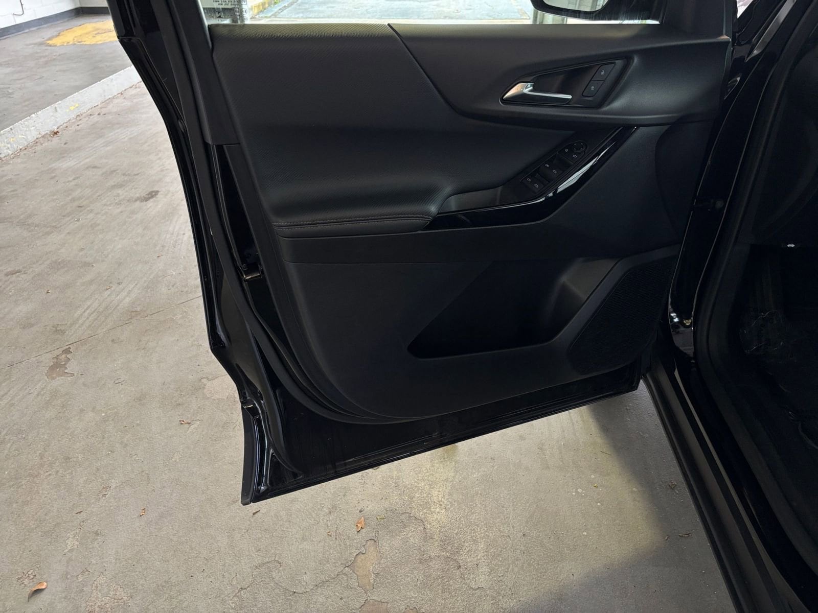 Thumbnail: 2025 Chevrolet Equinox - 20