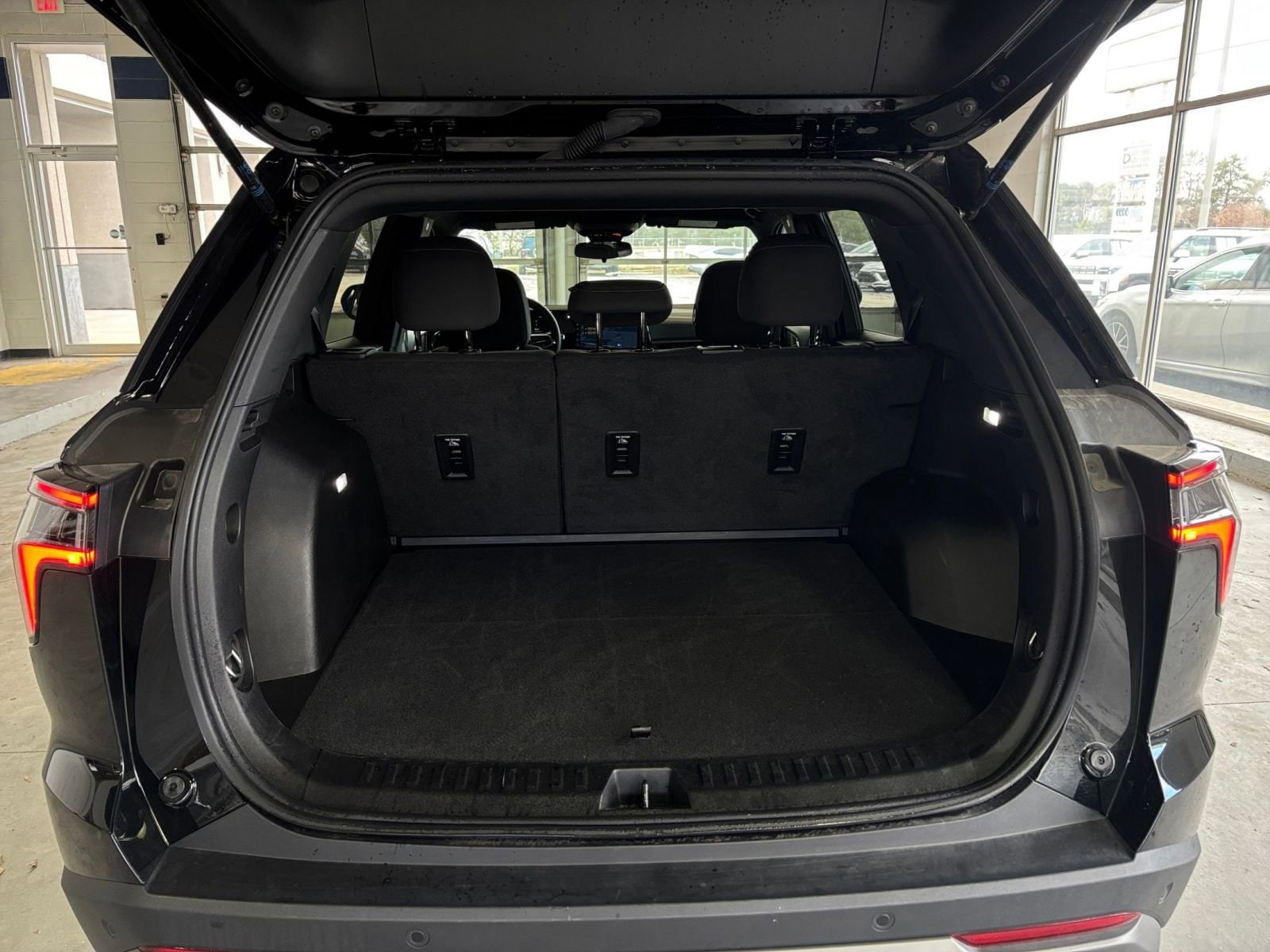 Thumbnail: 2025 Chevrolet Equinox - 35