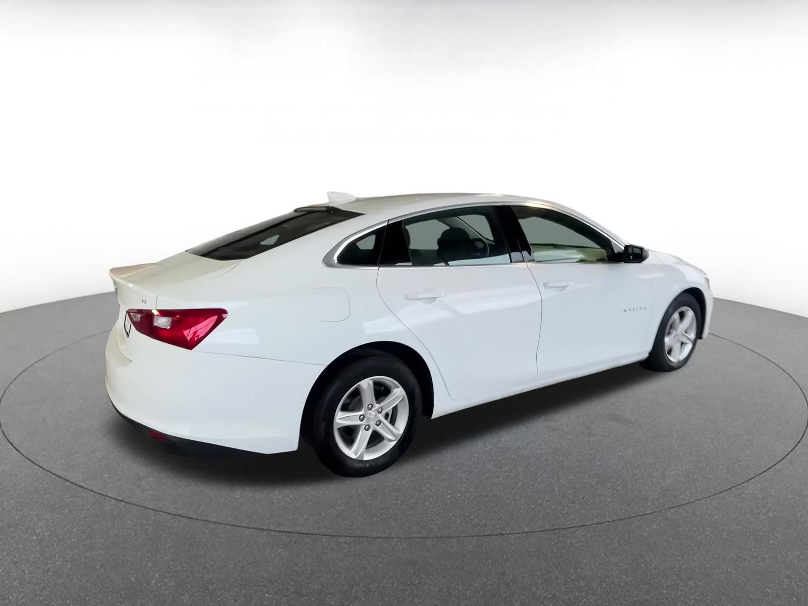 Thumbnail: 2024 Chevrolet Malibu - 30