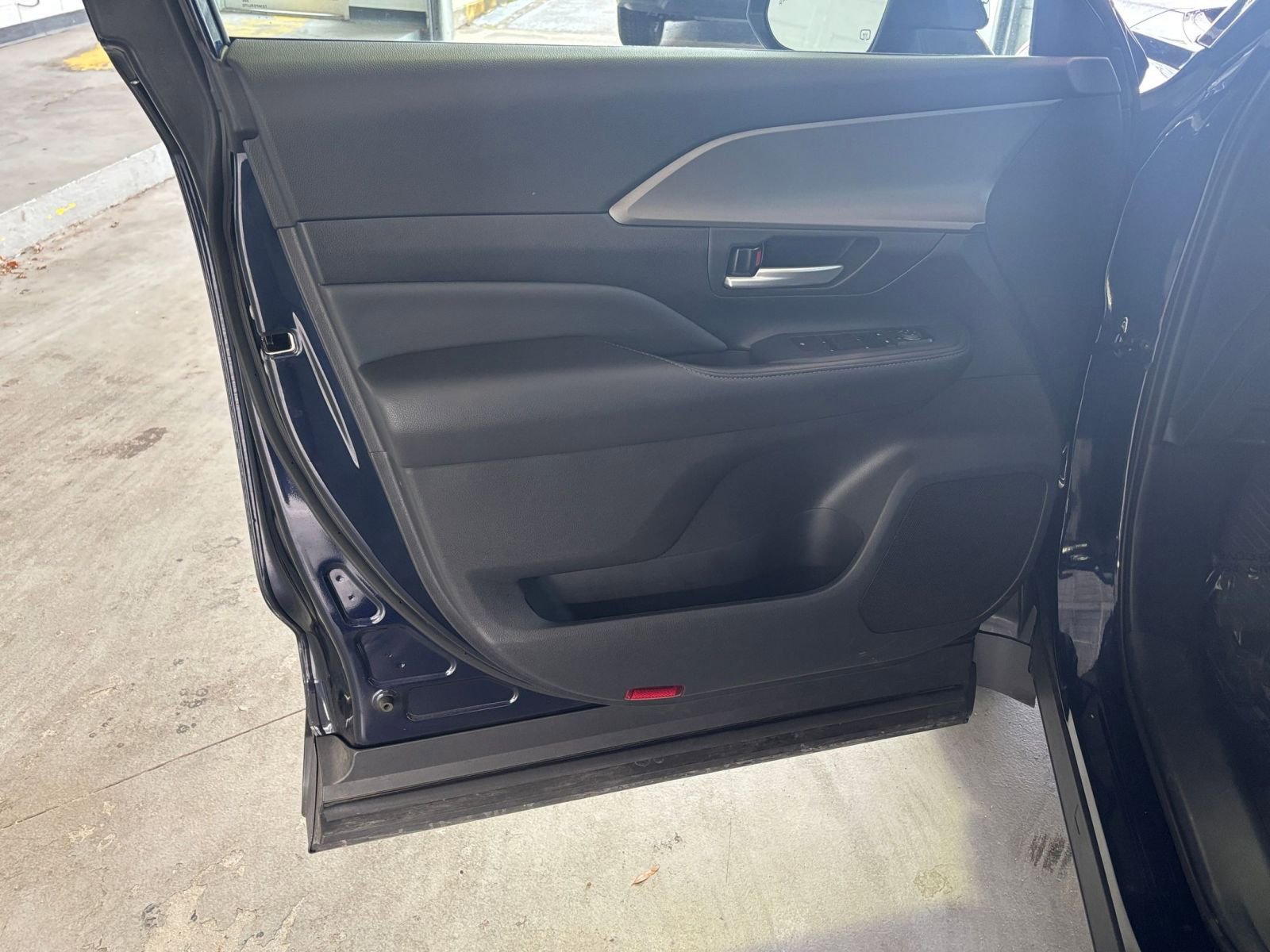 Thumbnail: 2025 Toyota Grand Highlander - 20