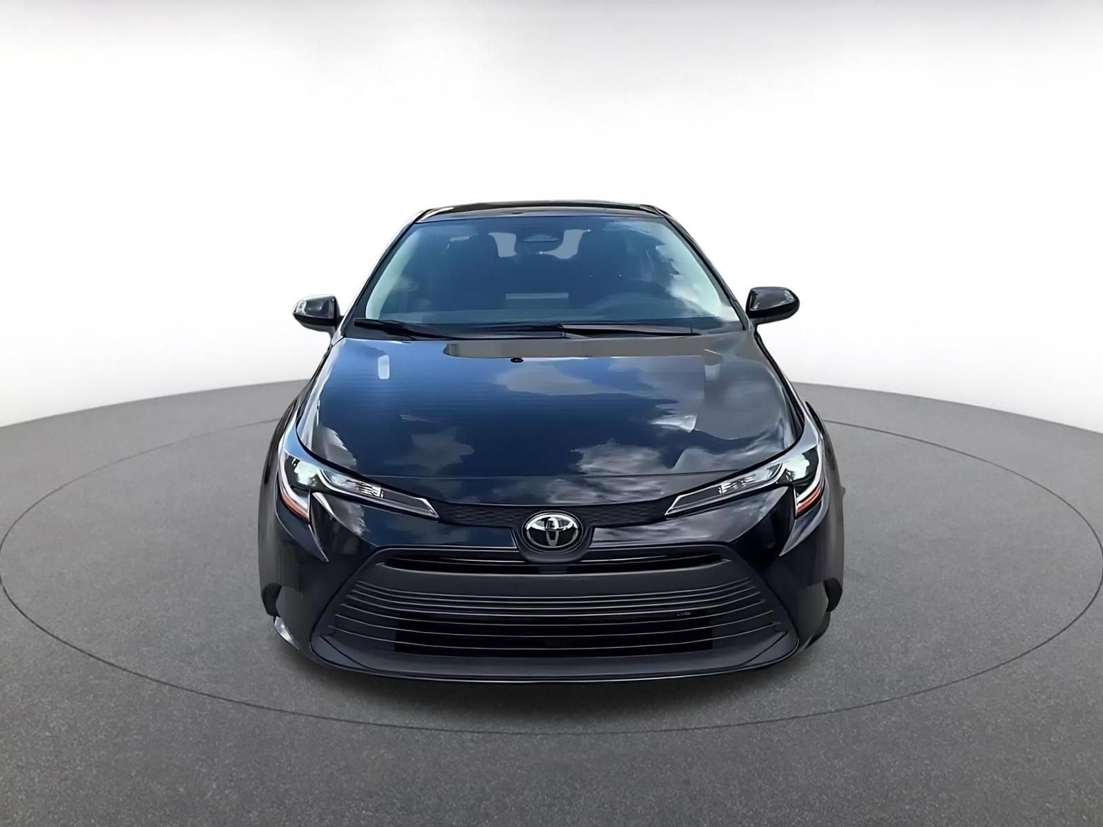 Thumbnail: 2025 Toyota Corolla - 5