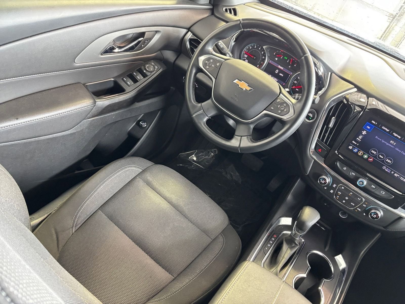 Thumbnail: 2023 Chevrolet Traverse - 34