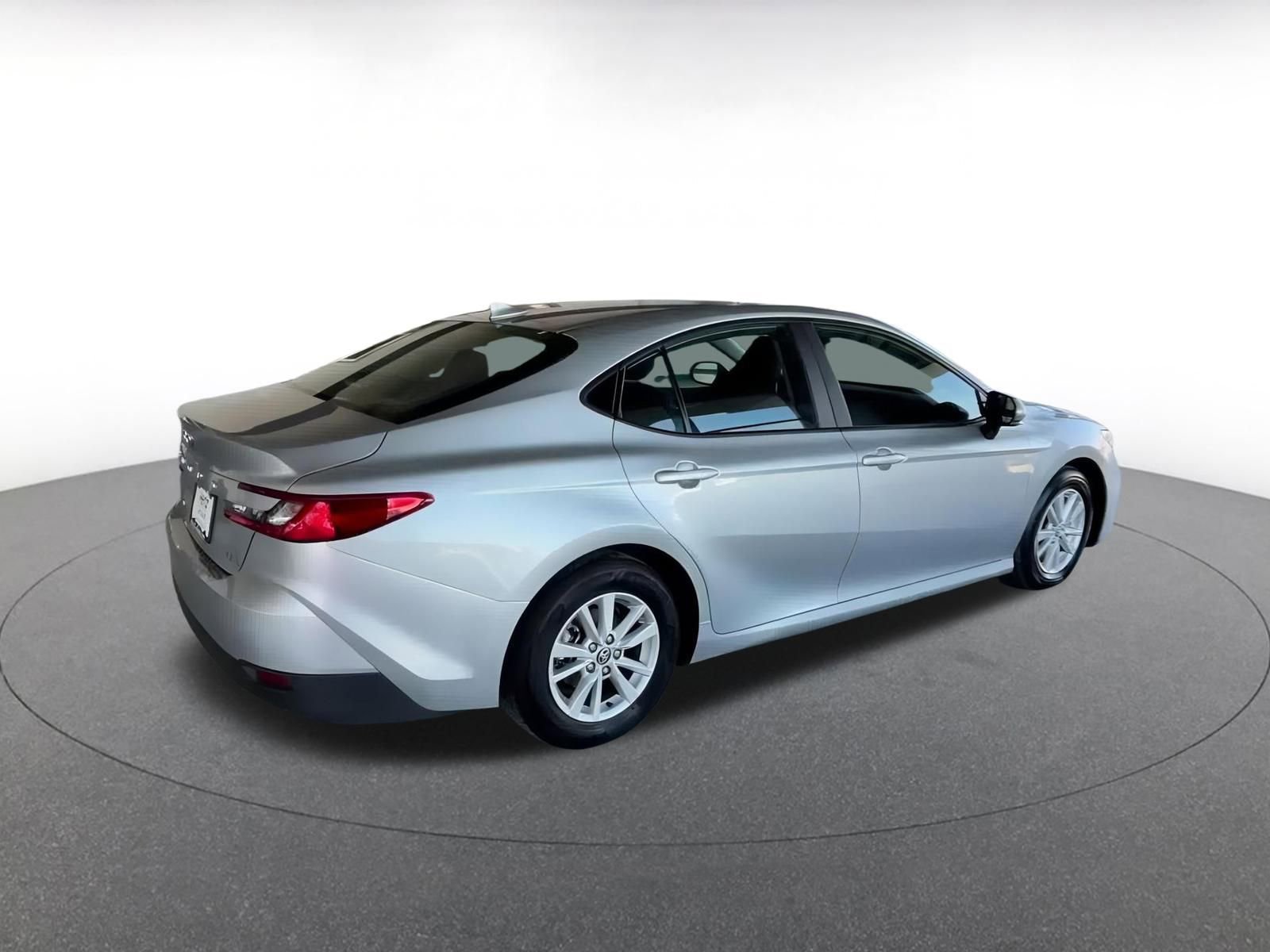 Thumbnail: 2025 Toyota Camry - 15