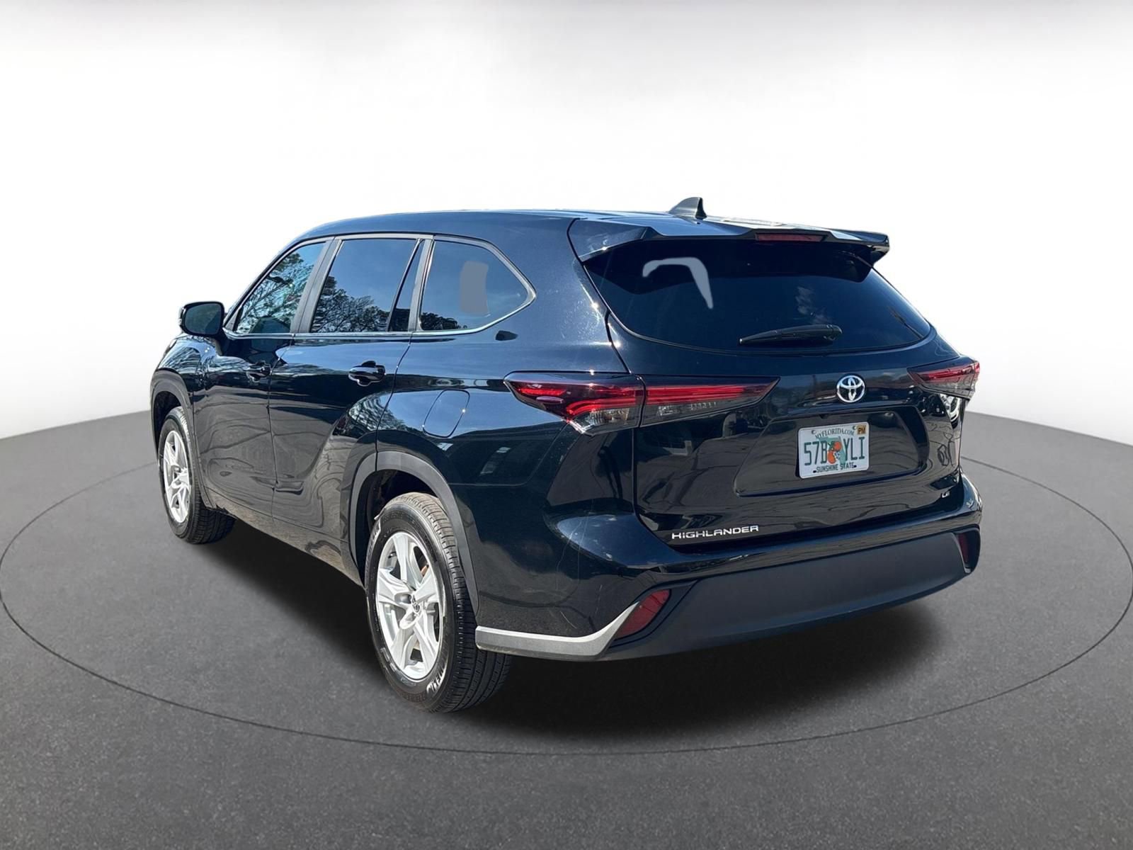 Thumbnail: 2025 Toyota Highlander - 12