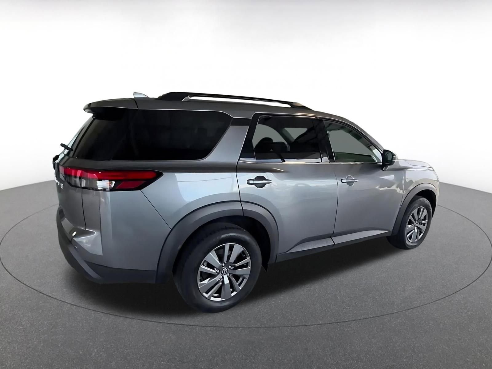 Thumbnail: 2025 Nissan Pathfinder - 15