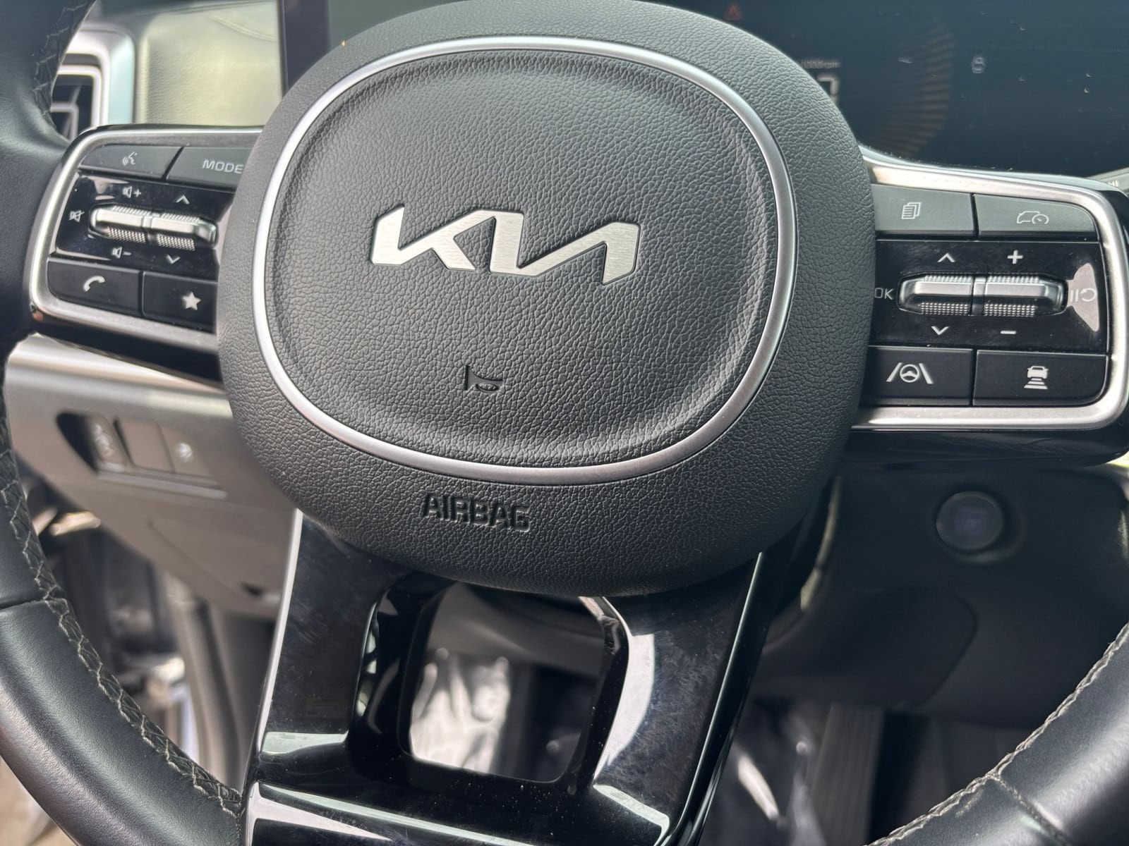 Thumbnail: 2024 Kia Sorento - 25