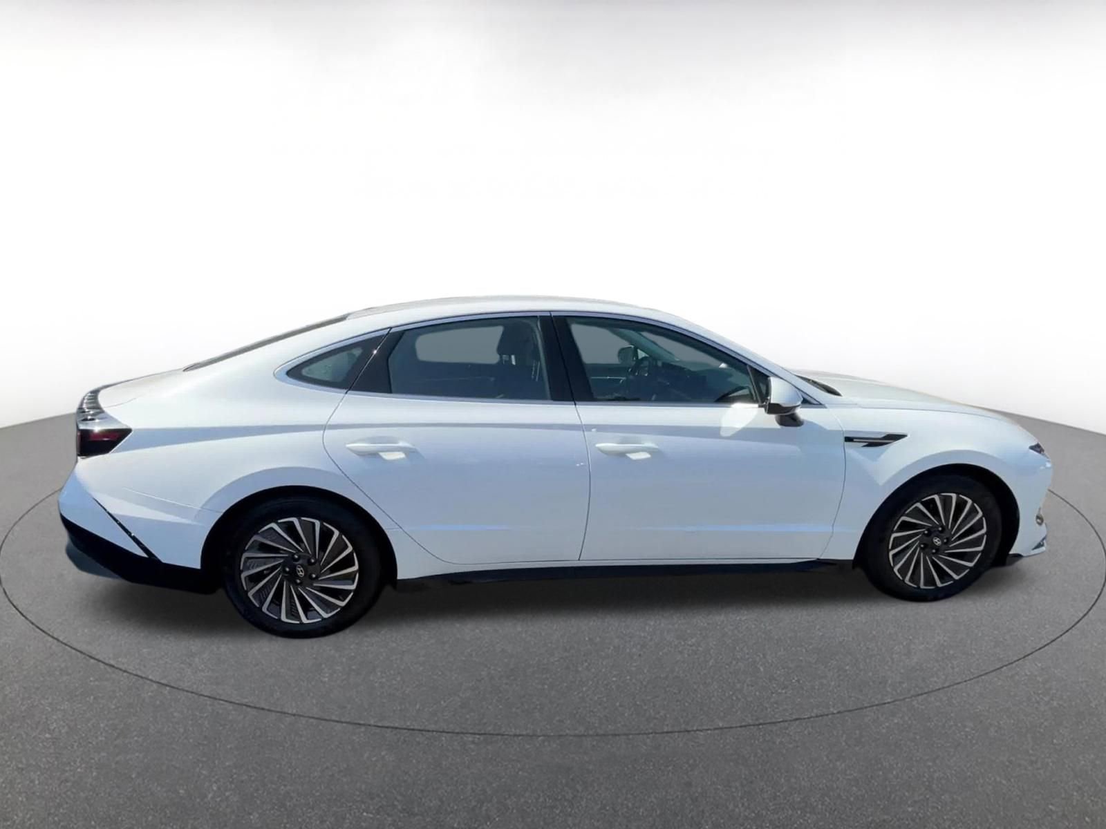 Thumbnail: 2025 Hyundai Sonata - 21