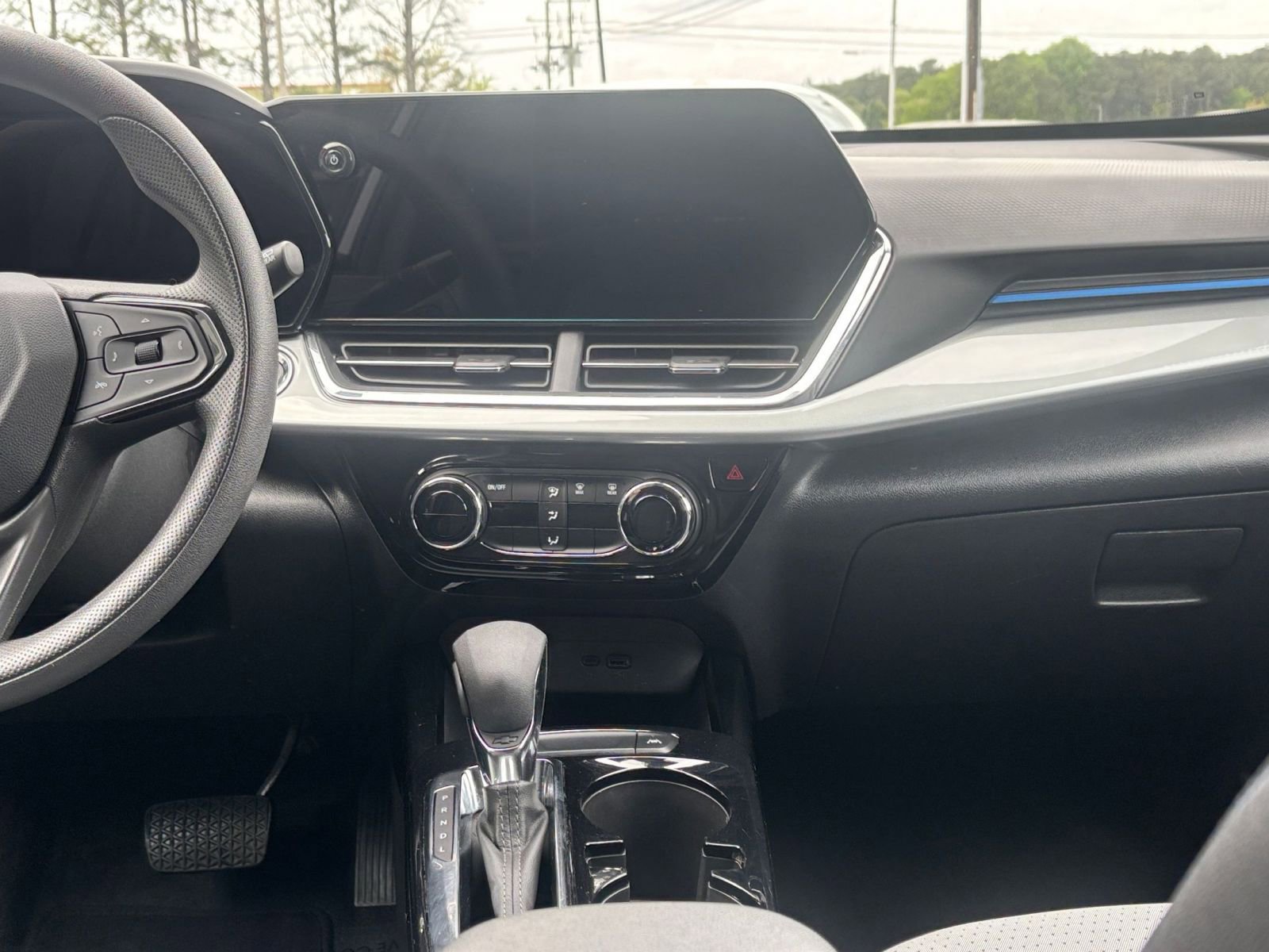 Thumbnail: 2025 Chevrolet Trax - 18