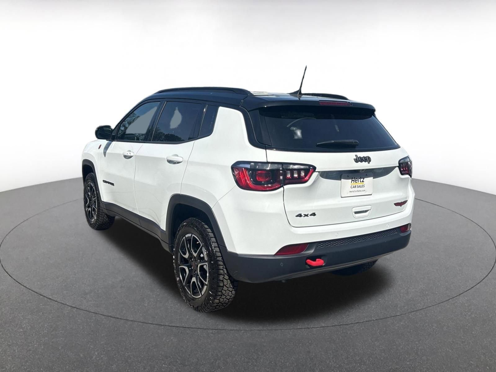 Thumbnail: 2025 Jeep Compass - 13