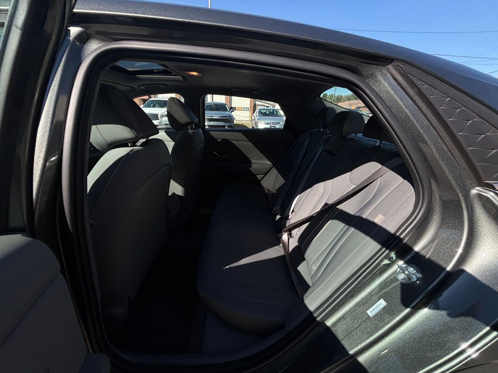 Thumbnail: 2025 Hyundai Elantra - 27