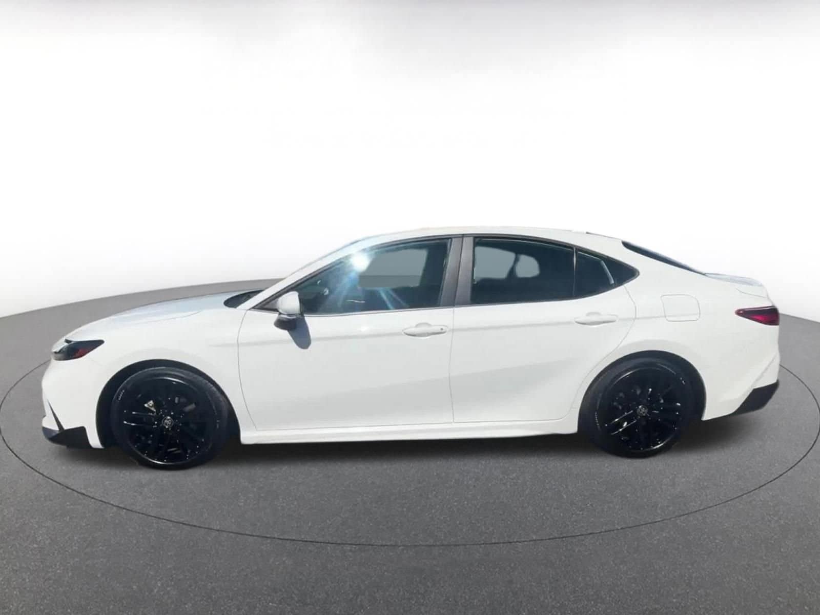 Thumbnail: 2025 Toyota Camry - 12