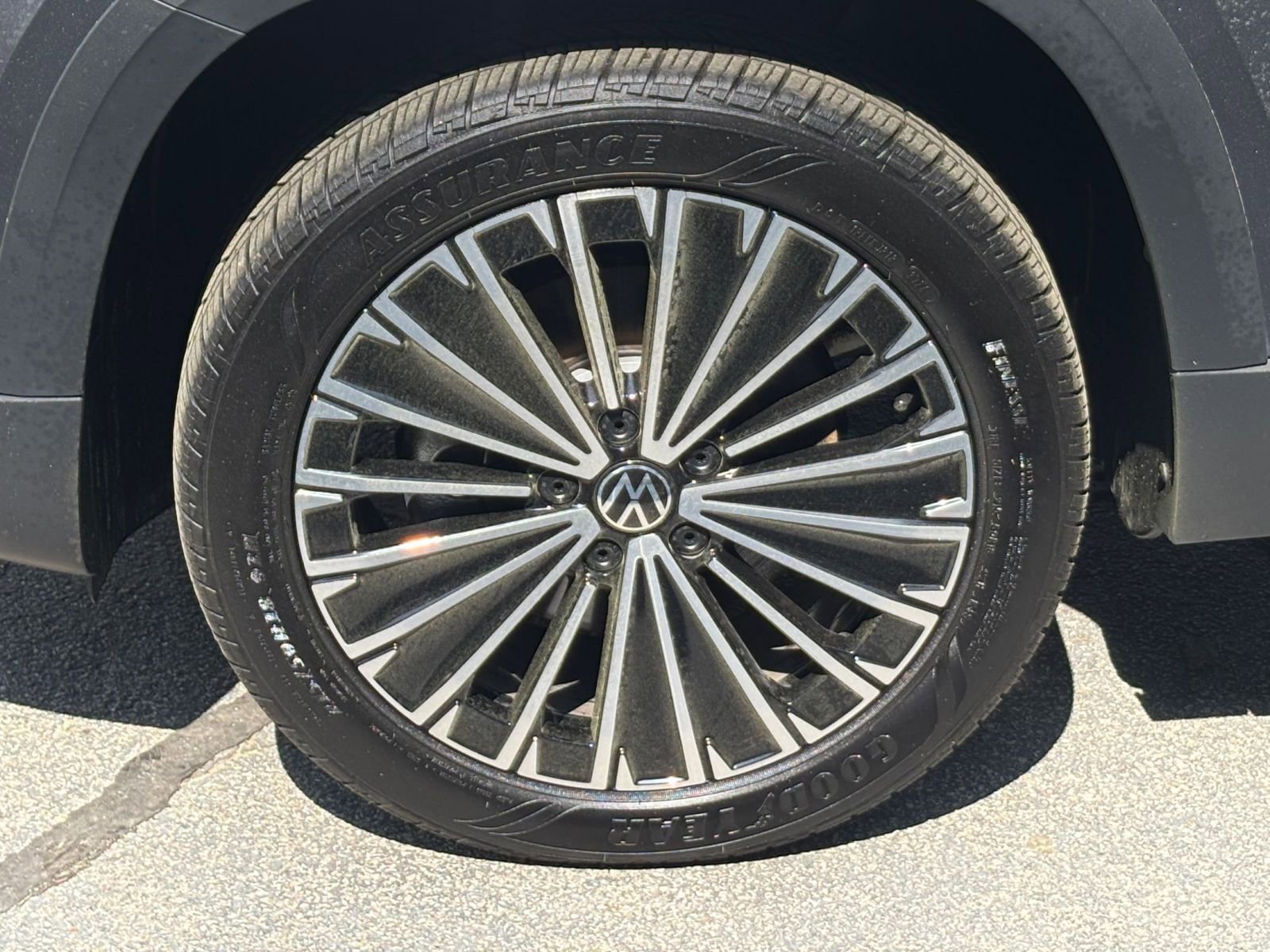 Thumbnail: 2025 Volkswagen Taos - 31