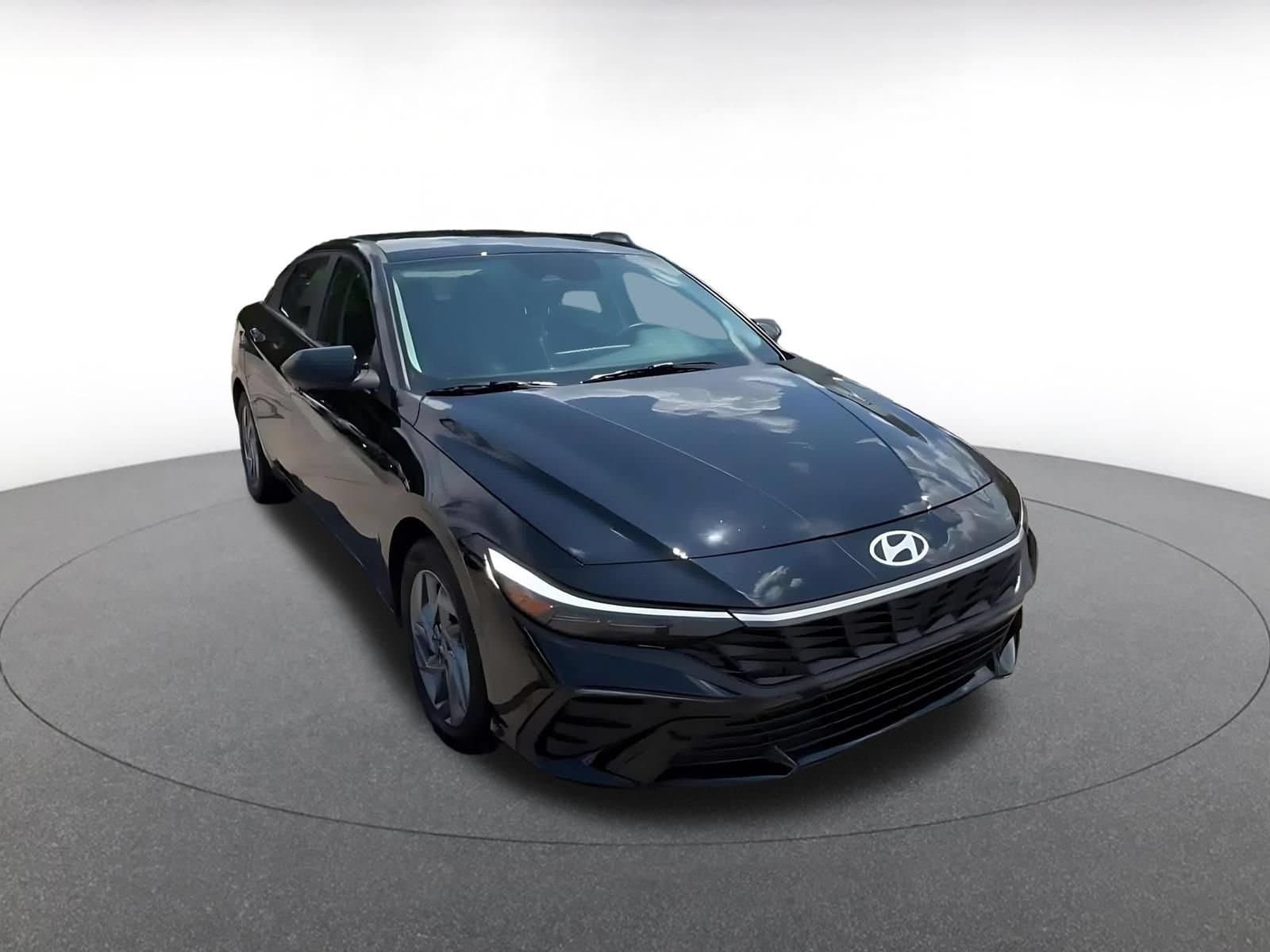 Thumbnail: 2026 Hyundai Elantra - 3
