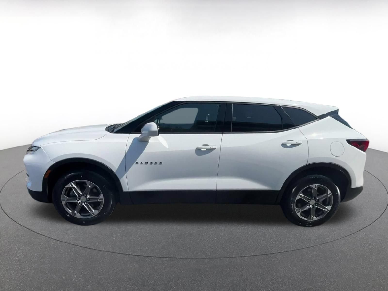 Thumbnail: 2026 Chevrolet Blazer - 8