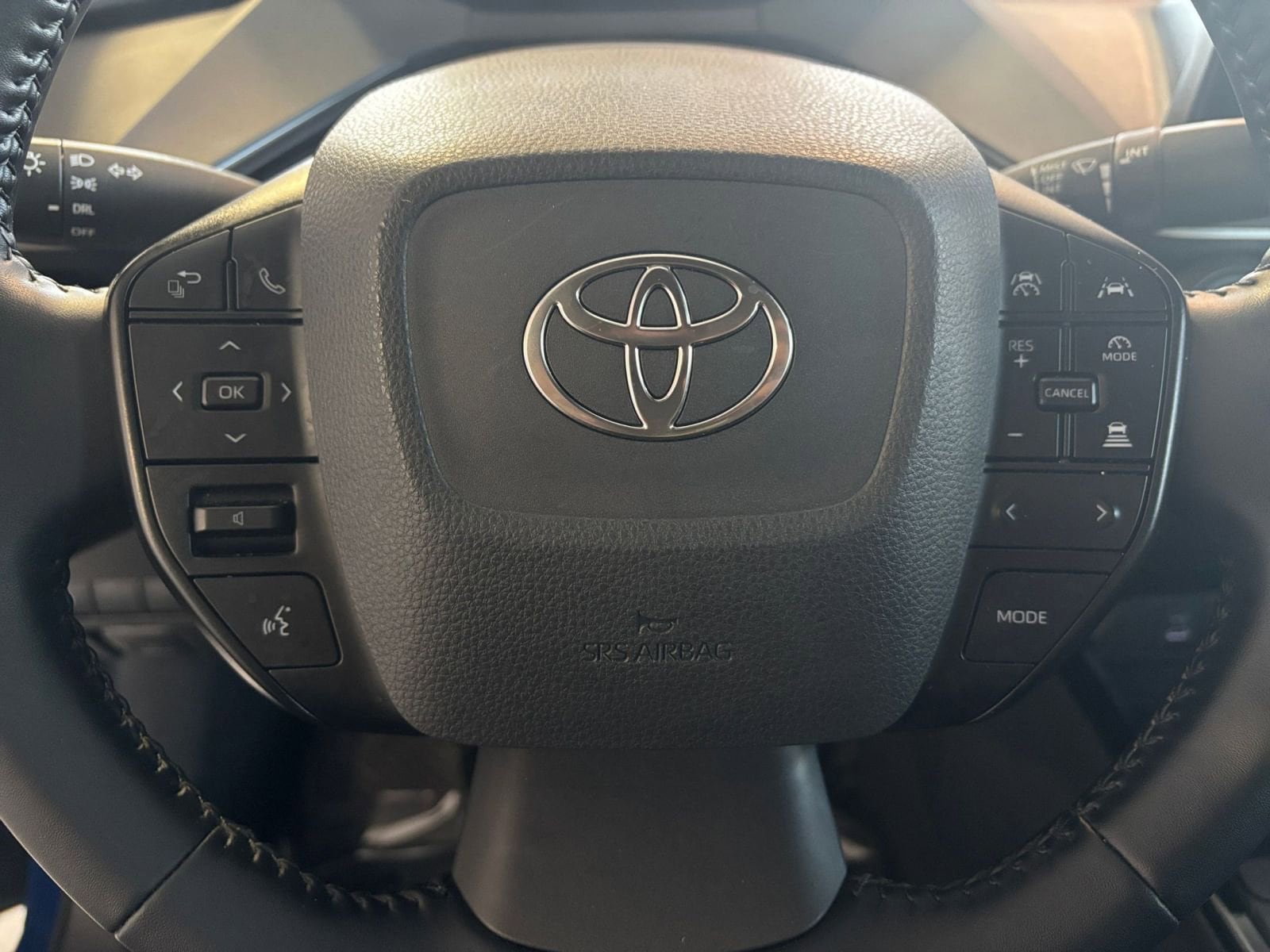 Thumbnail: 2025 Toyota Prius - 30