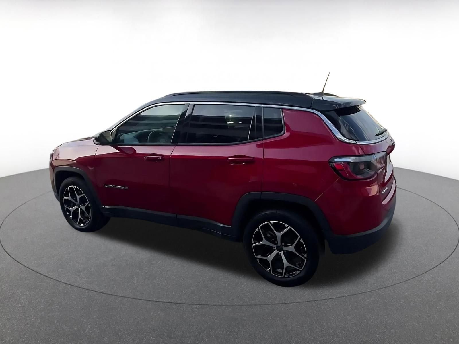 Thumbnail: 2025 Jeep Compass - 11