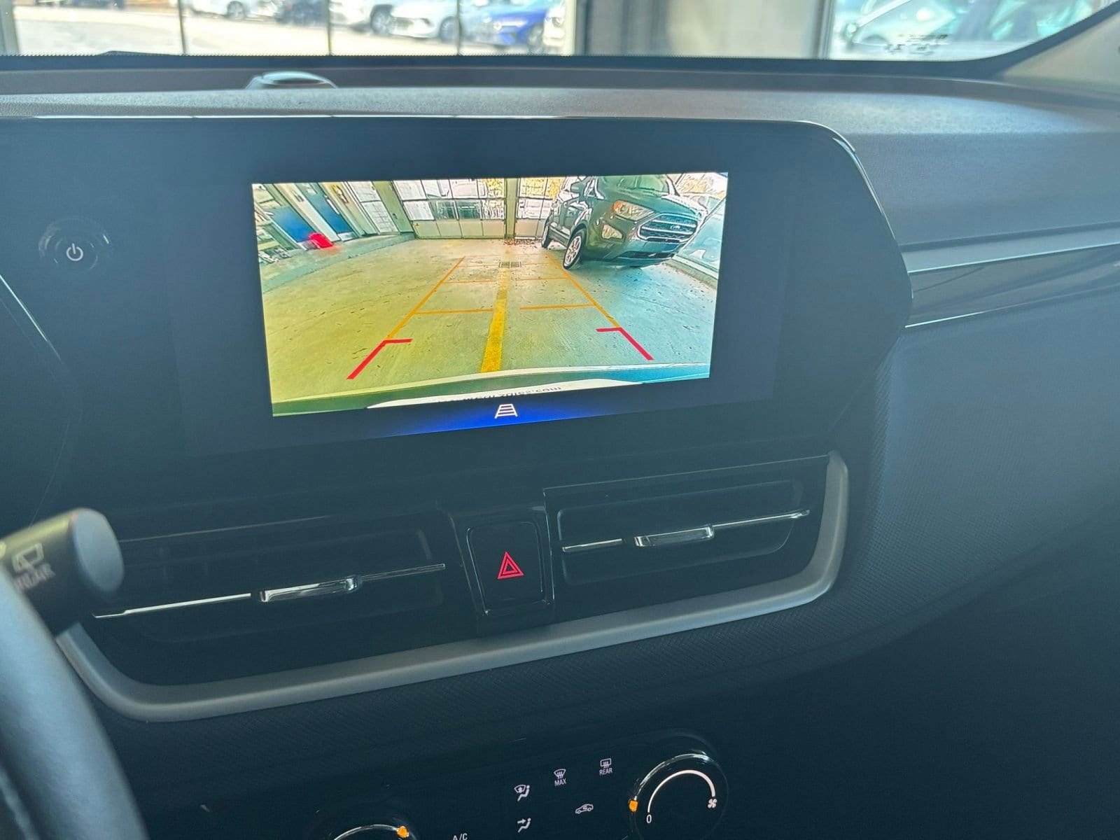 Thumbnail: 2025 Chevrolet TrailBlazer - 17