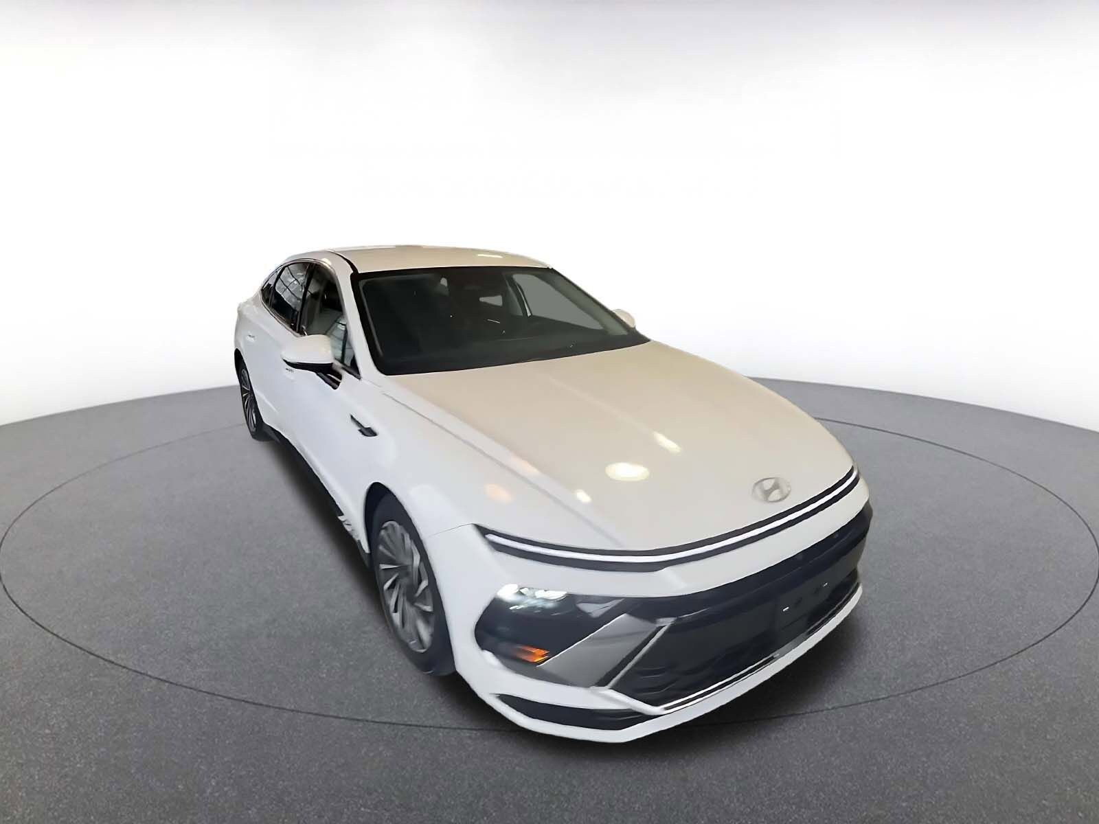 Thumbnail: 2025 Hyundai Sonata - 3