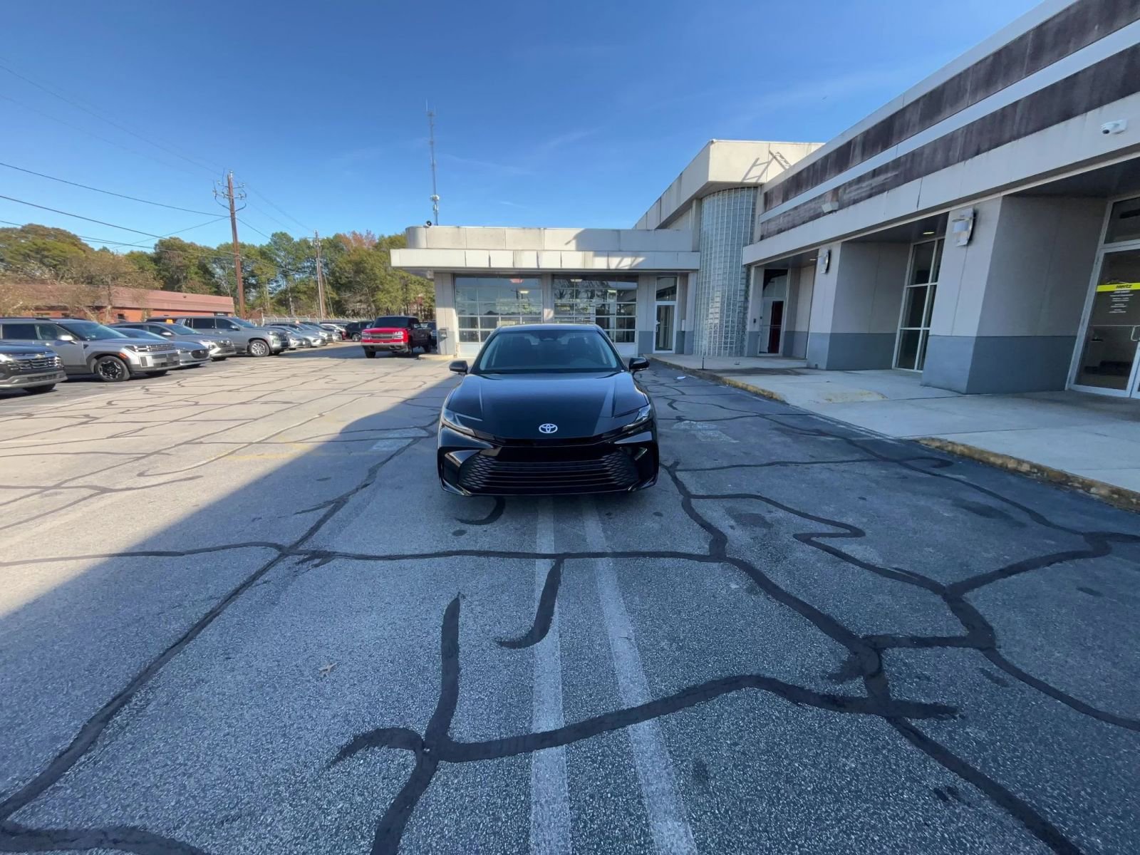 Thumbnail: 2025 Toyota Camry - 22