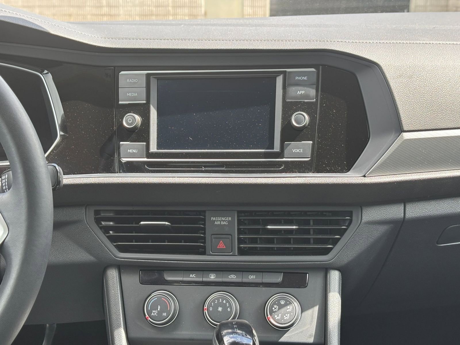 2024 Volkswagen Jetta S 21