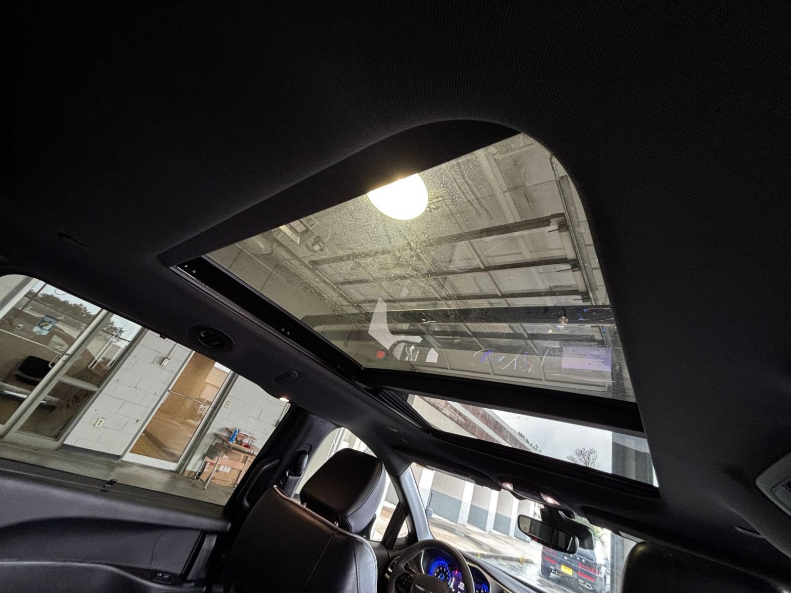 Thumbnail: 2025 Chrysler Pacifica - 31