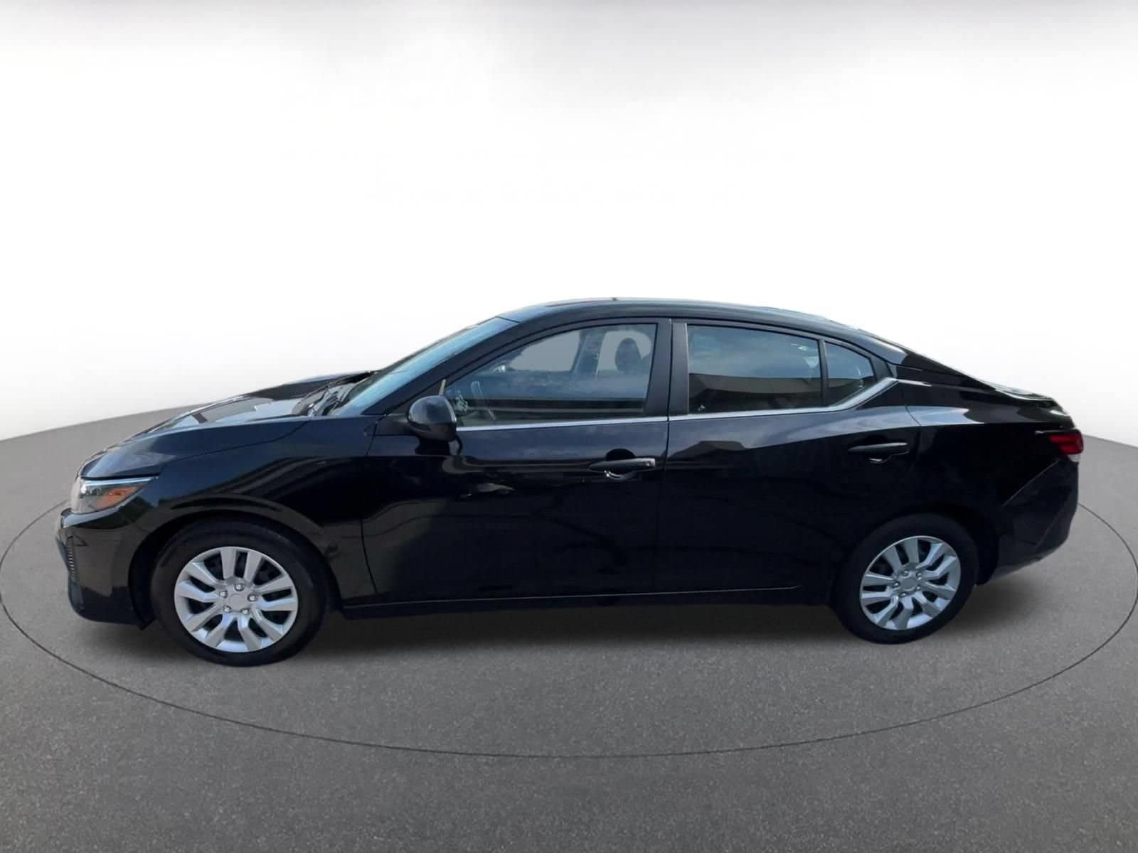 Thumbnail: 2025 Nissan Sentra - 7