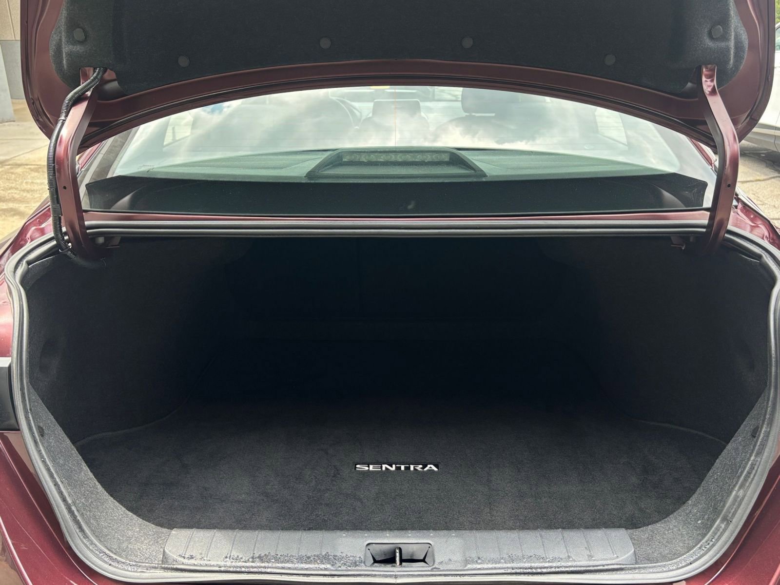 2025 Nissan Sentra SV - Photo 30