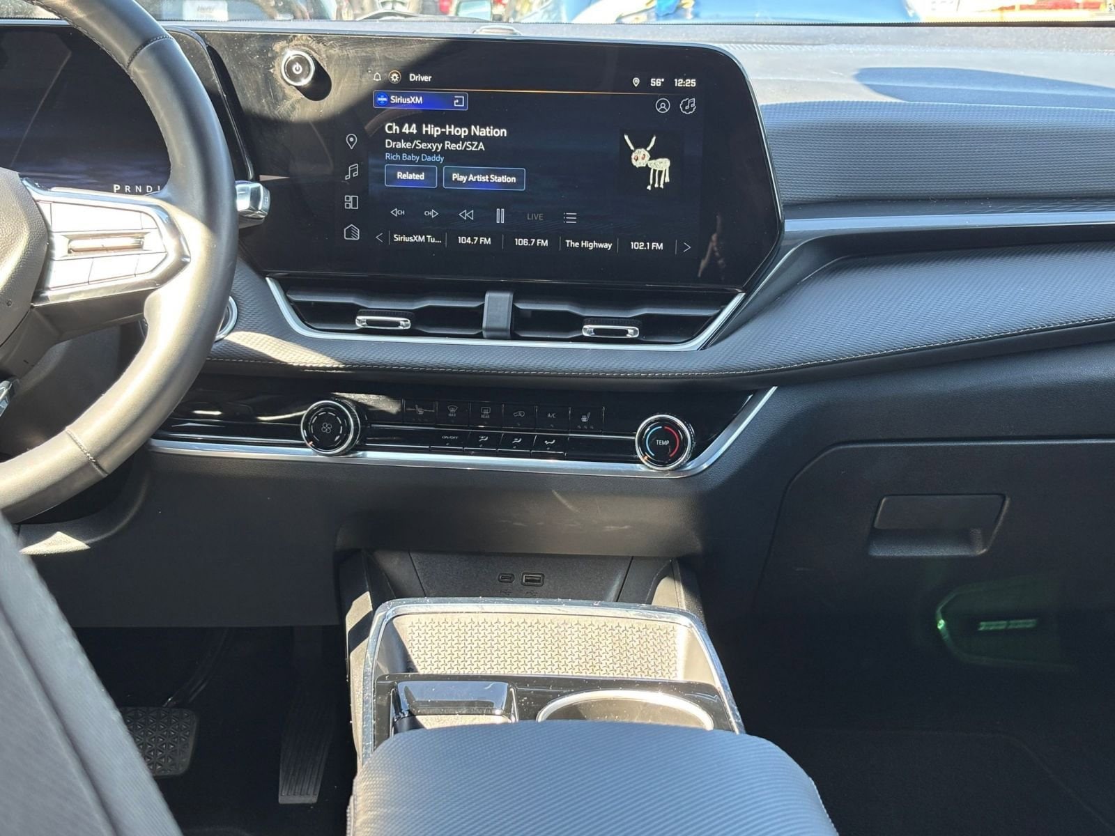 Thumbnail: 2025 Chevrolet Equinox - 25