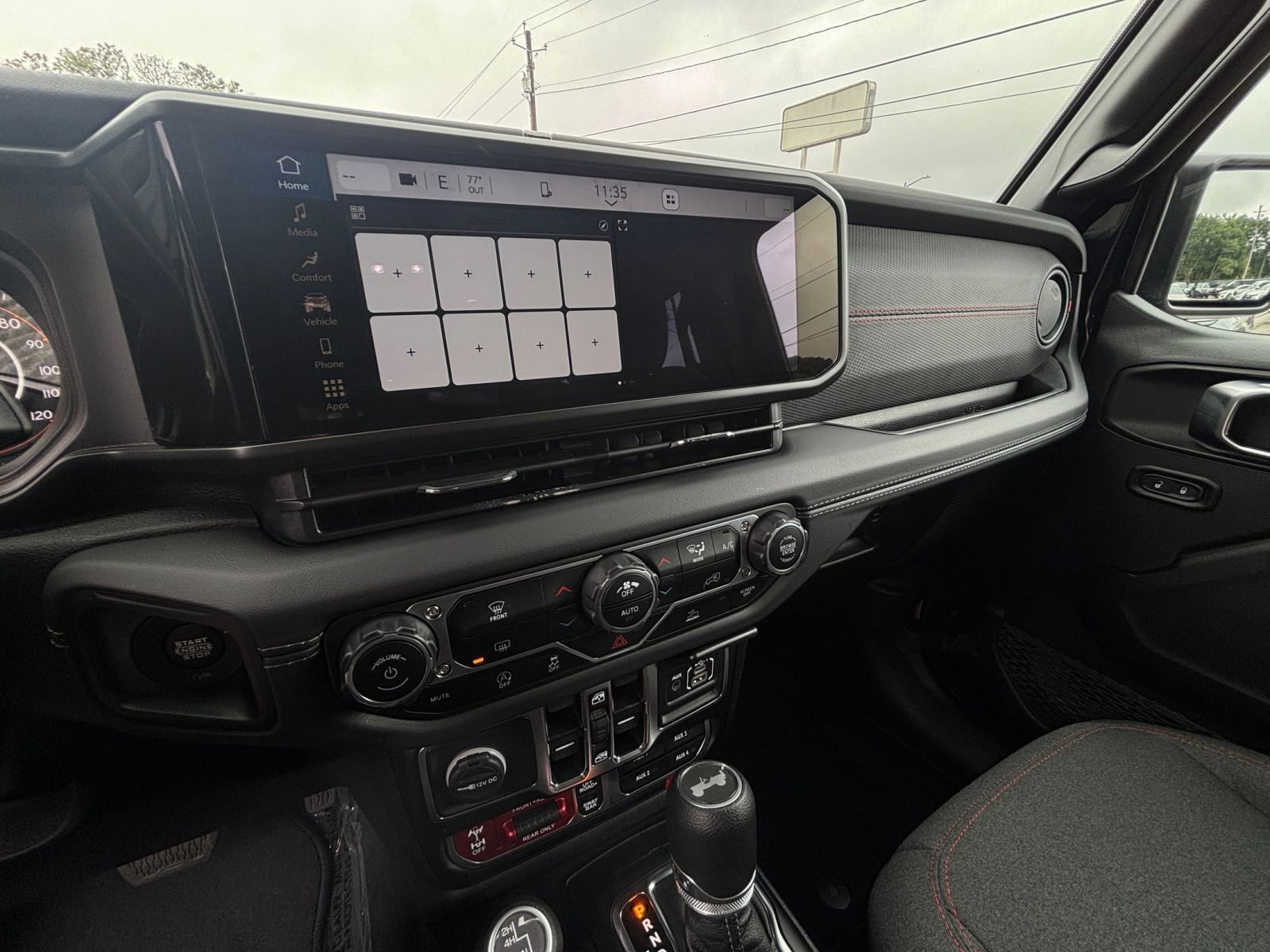 Thumbnail: 2025 Jeep Wrangler - 20