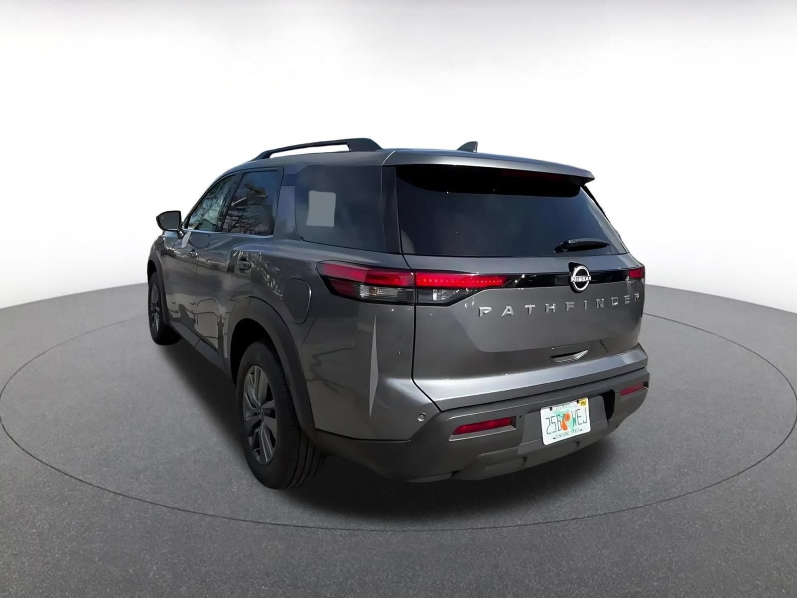 Thumbnail: 2025 Nissan Pathfinder - 11