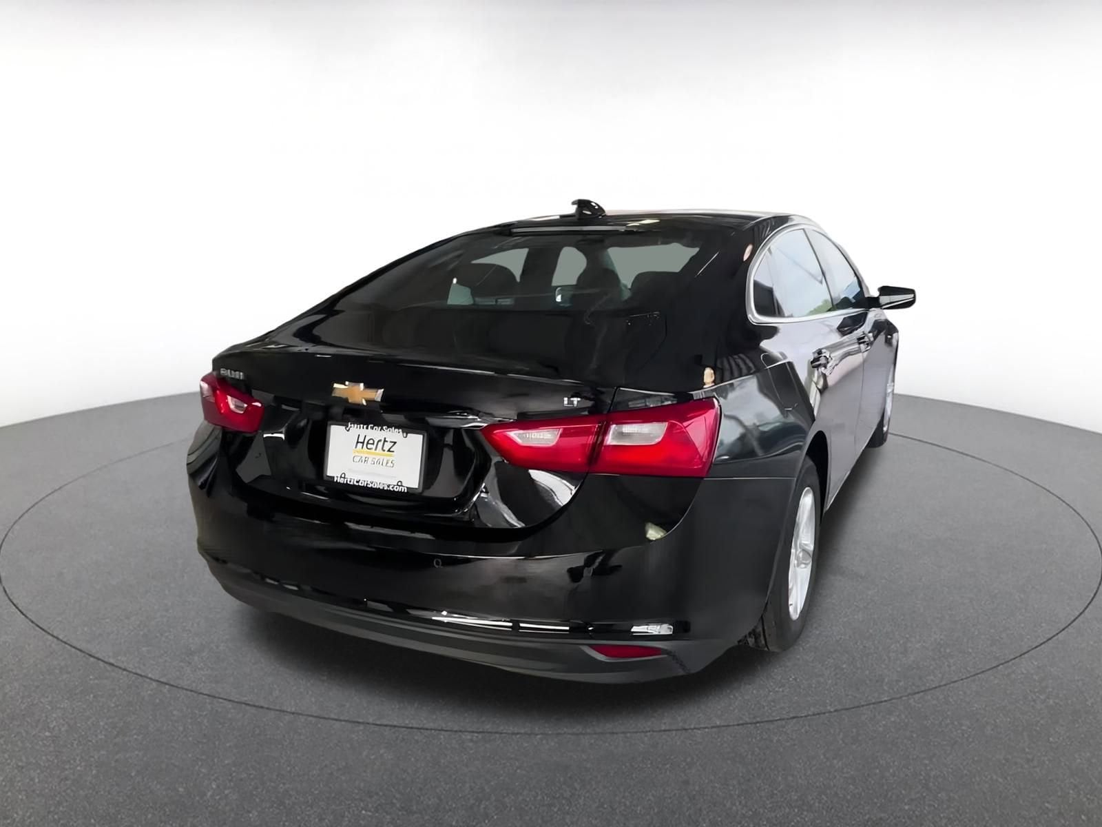 Thumbnail: 2024 Chevrolet Malibu - 17