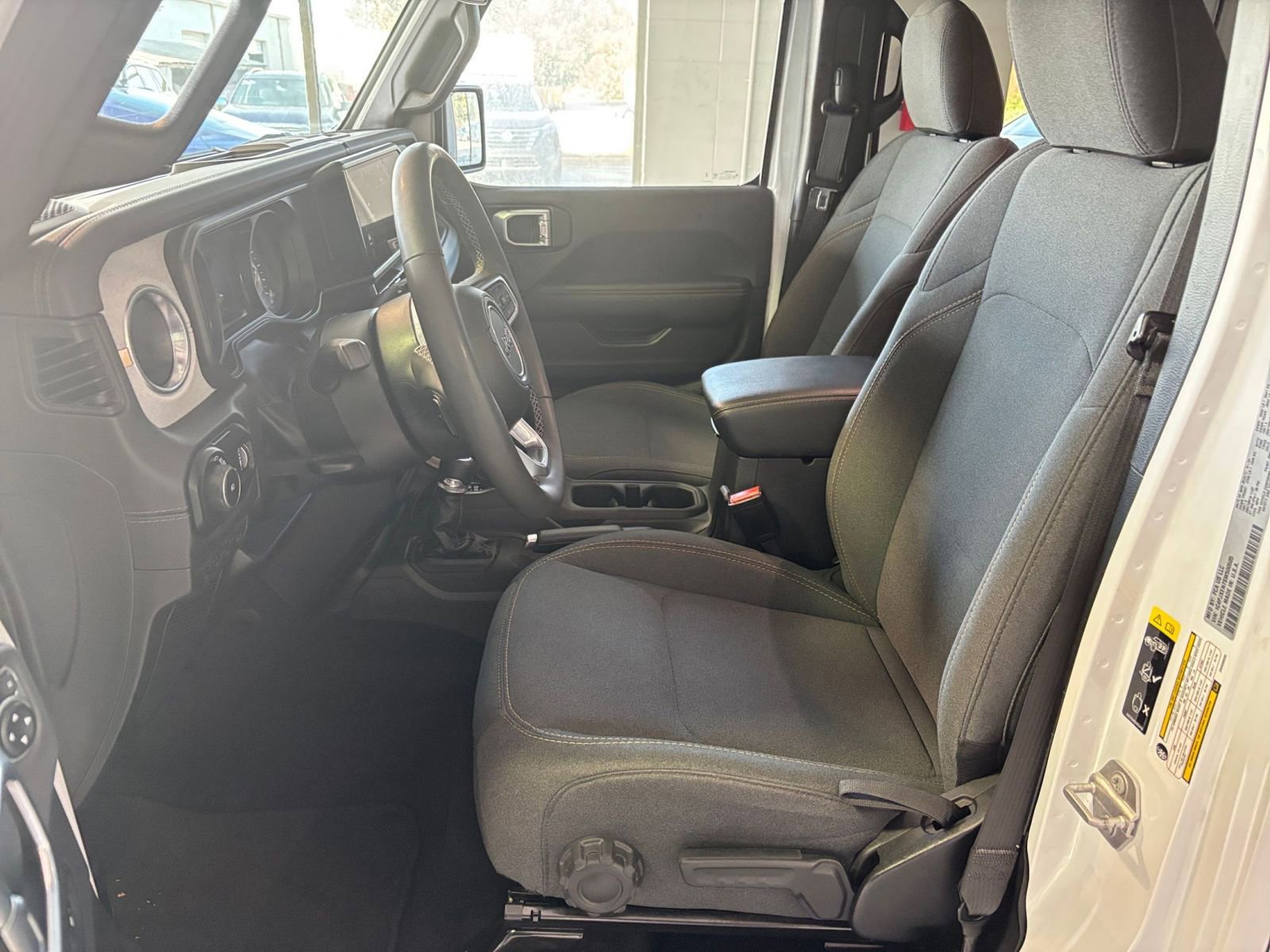 Thumbnail: 2025 Jeep Wrangler - 26