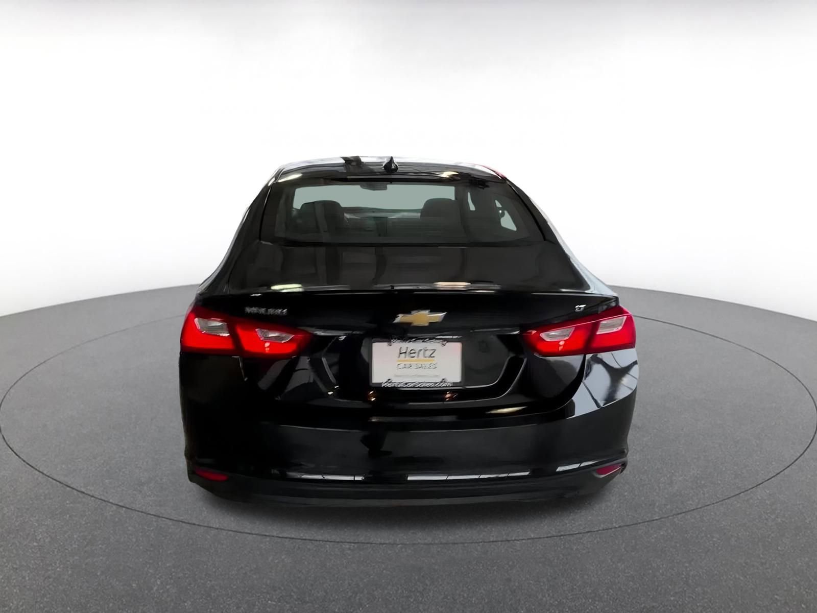 Thumbnail: 2023 Chevrolet Malibu - 17