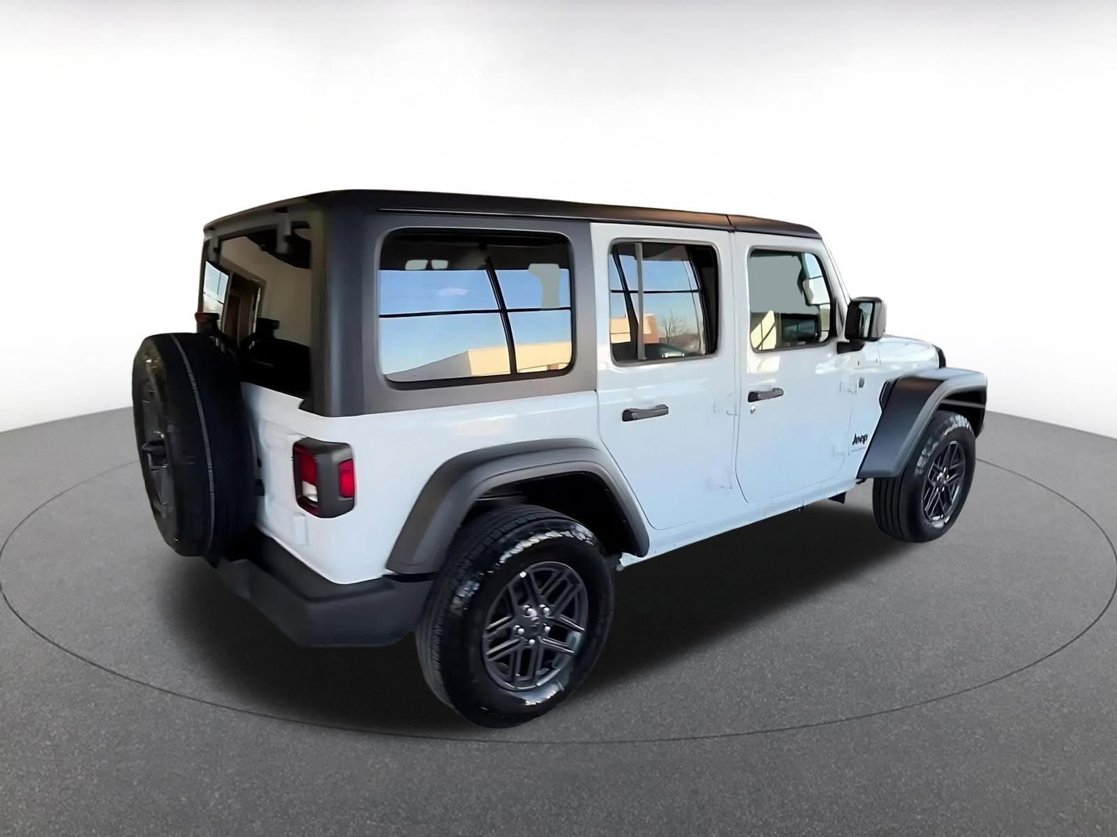 Thumbnail: 2025 Jeep Wrangler - 20