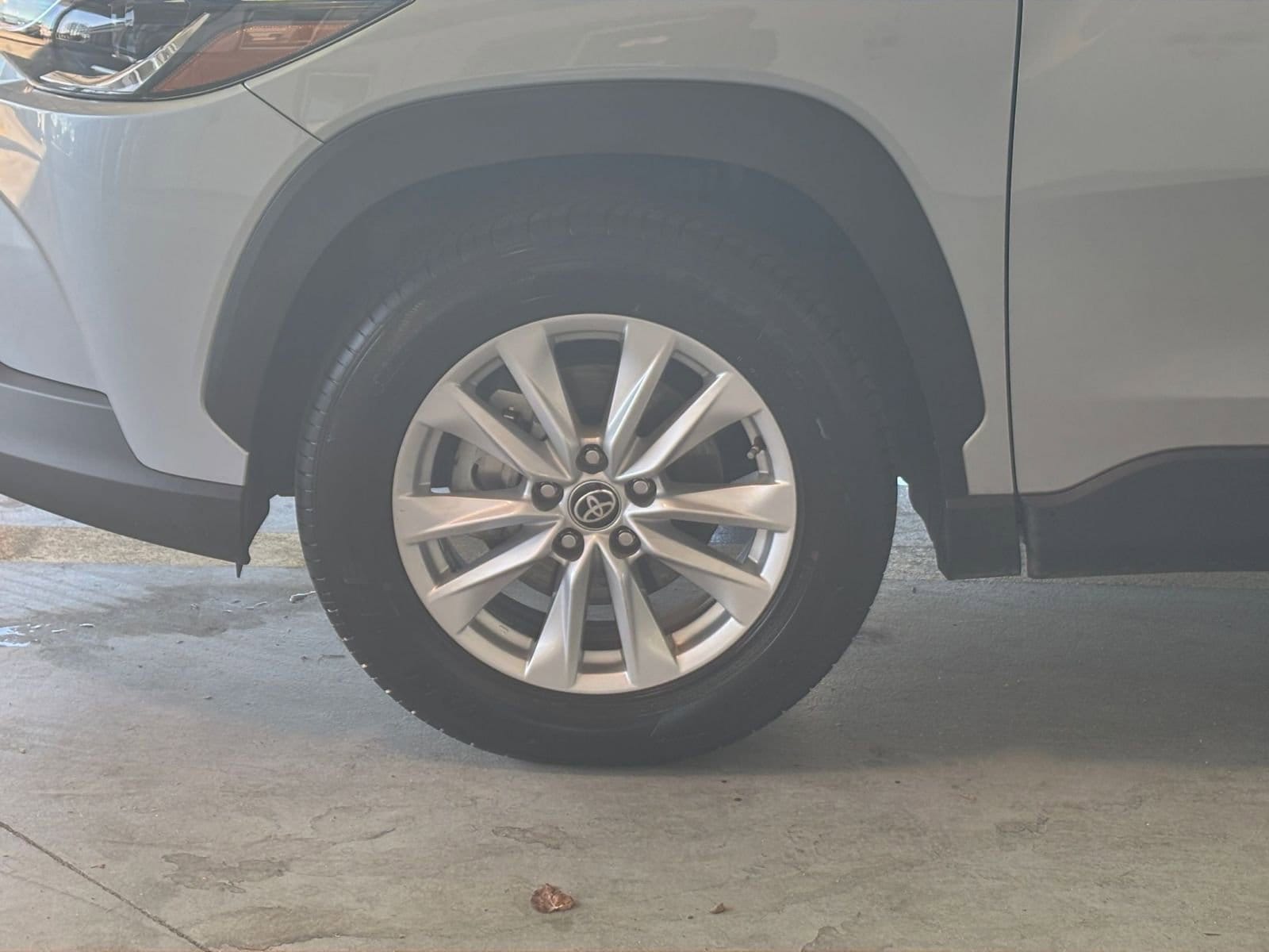 Thumbnail: 2025 Toyota Corolla Cross - 29