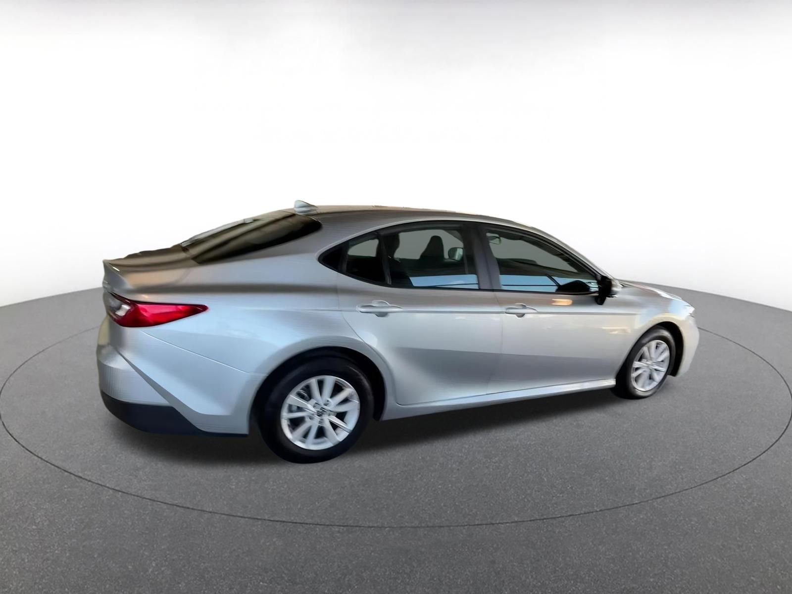 Thumbnail: 2025 Toyota Camry - 17