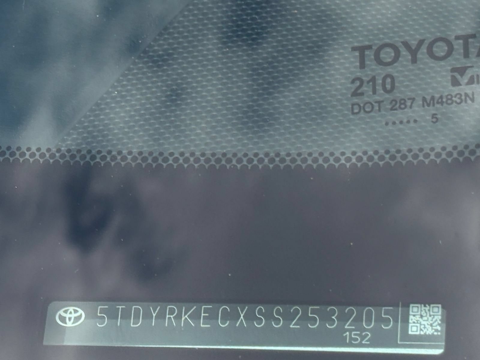 Thumbnail: 2025 Toyota Sienna - 31