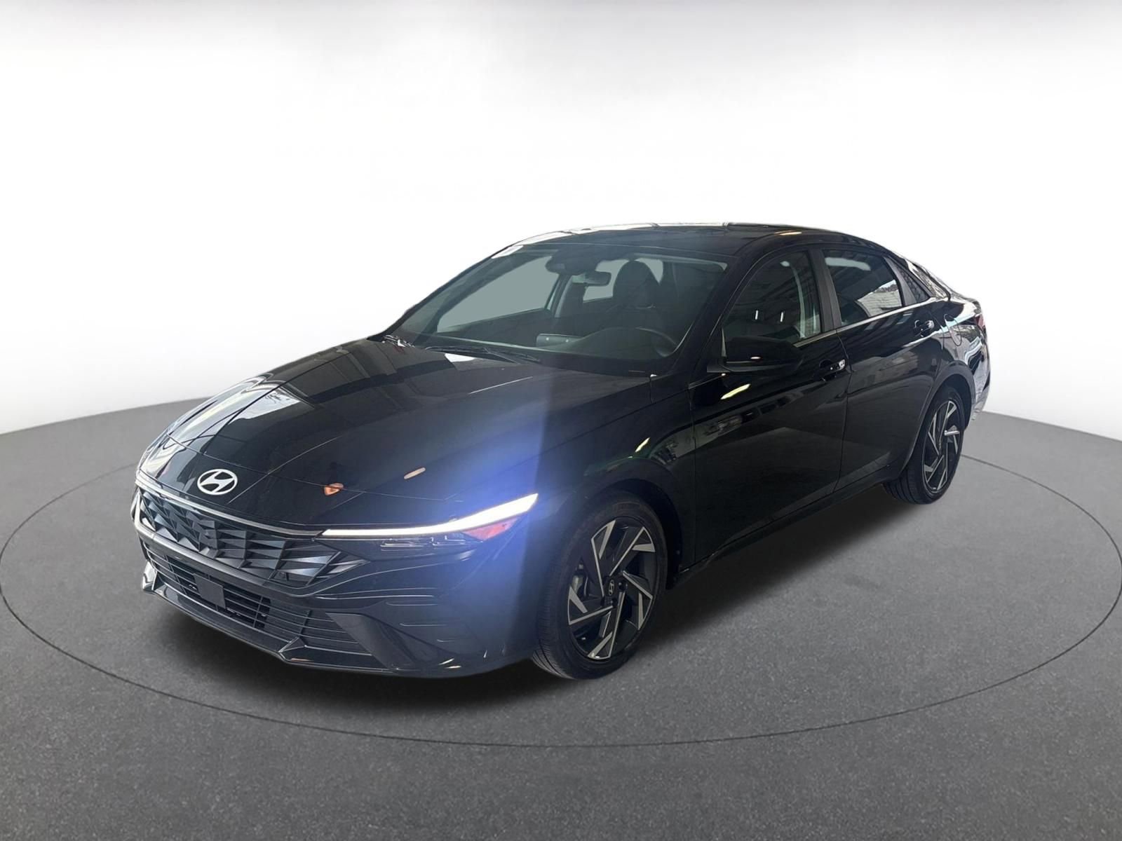 Thumbnail: 2025 Hyundai Elantra - 5