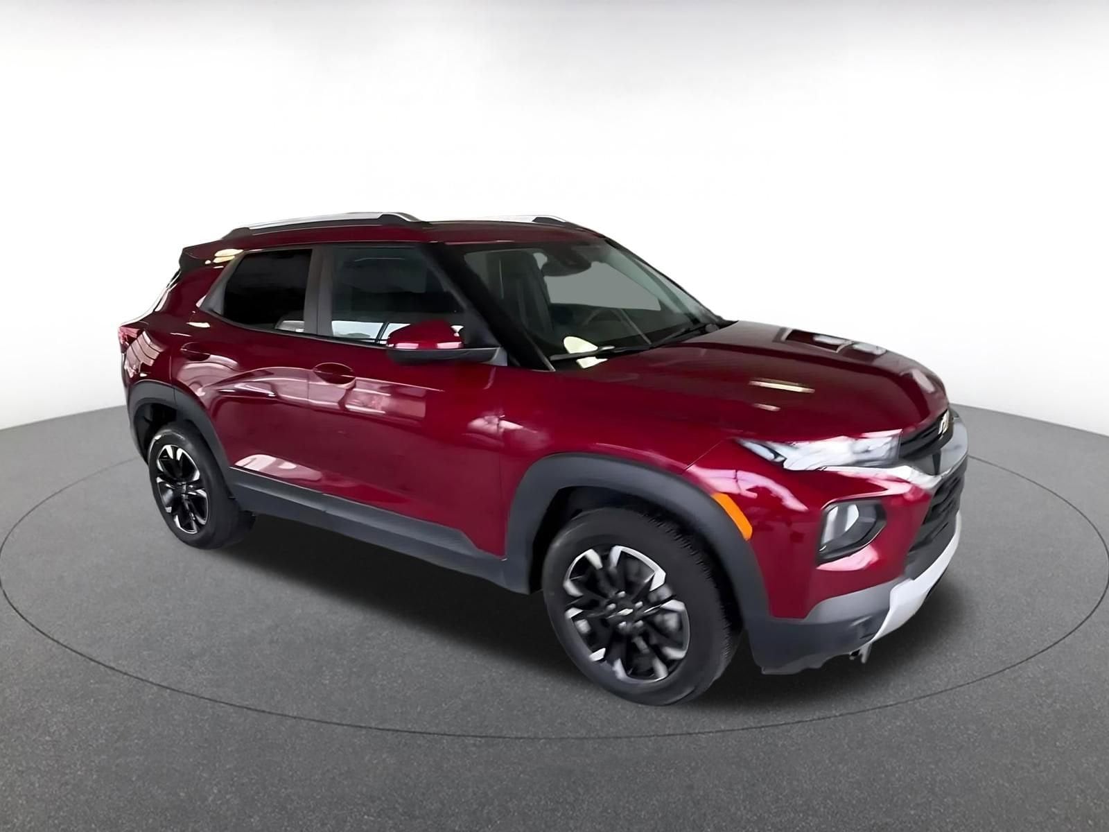 Thumbnail: 2023 Chevrolet TrailBlazer - 2