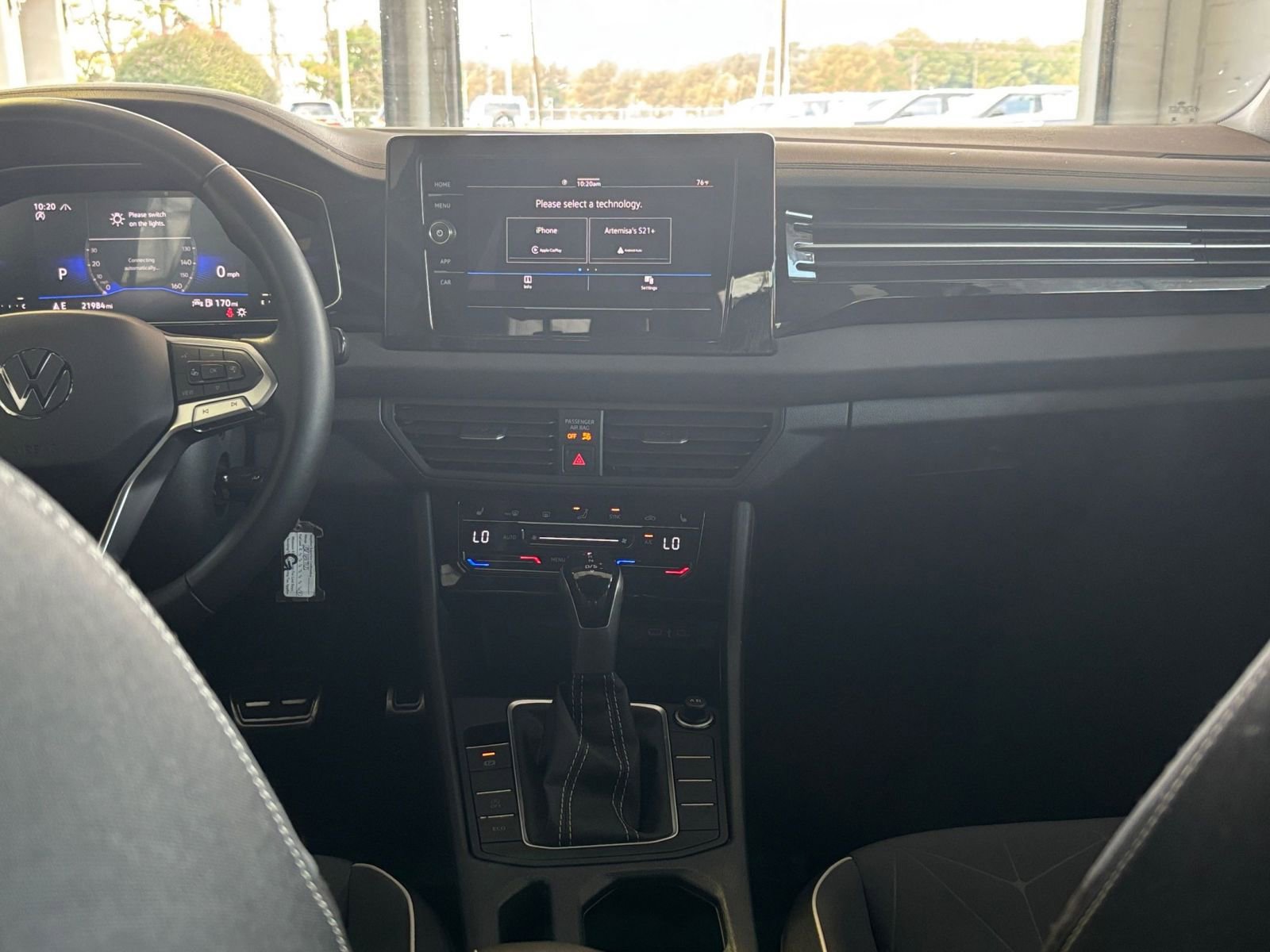 Thumbnail: 2025 Volkswagen Jetta - 18