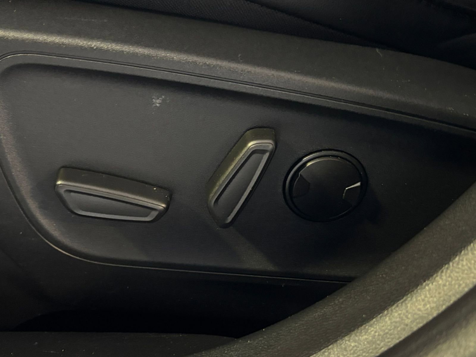 Thumbnail: 2025 Ford Escape - 23