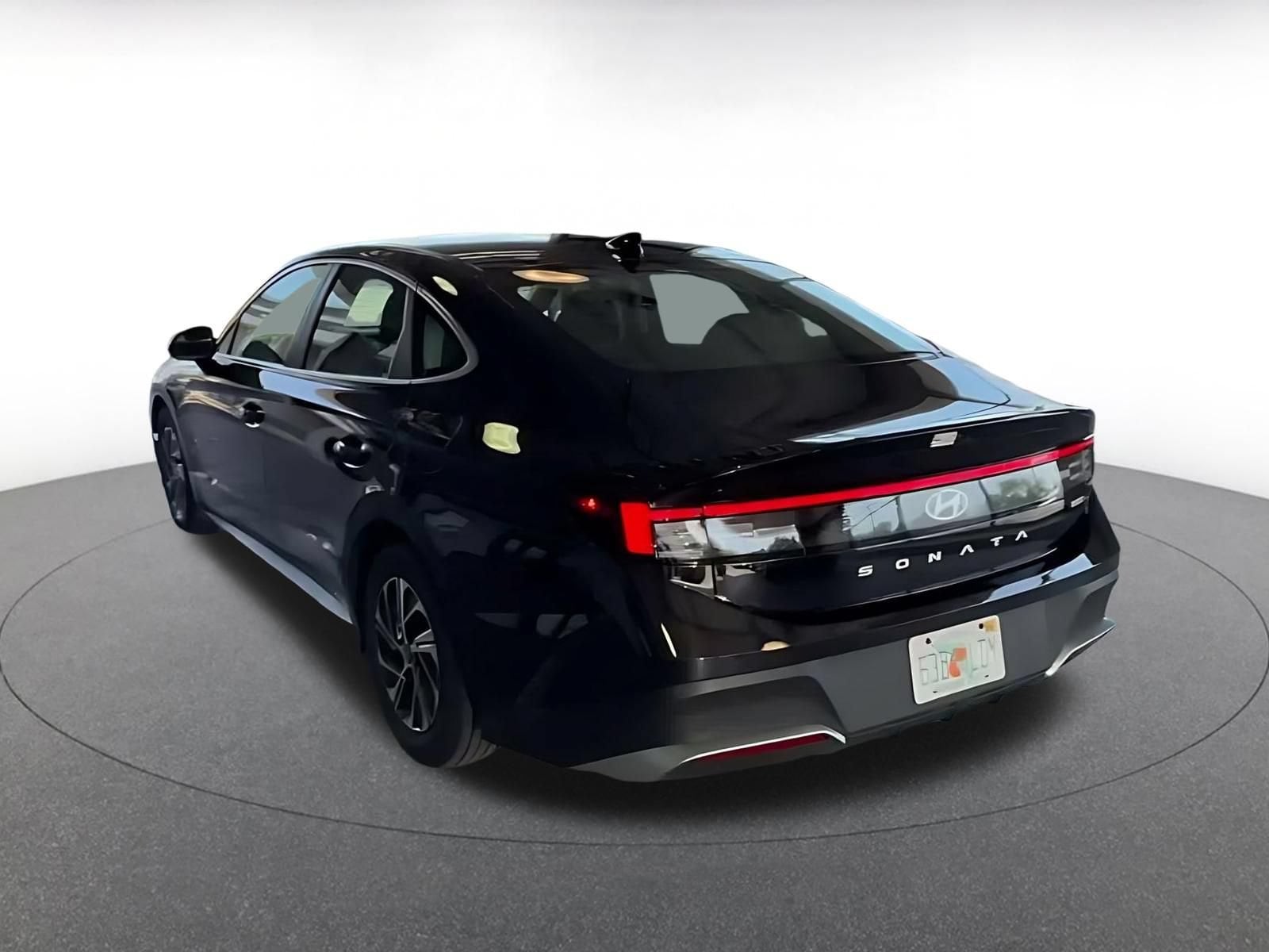 Thumbnail: 2026 Hyundai Sonata - 11