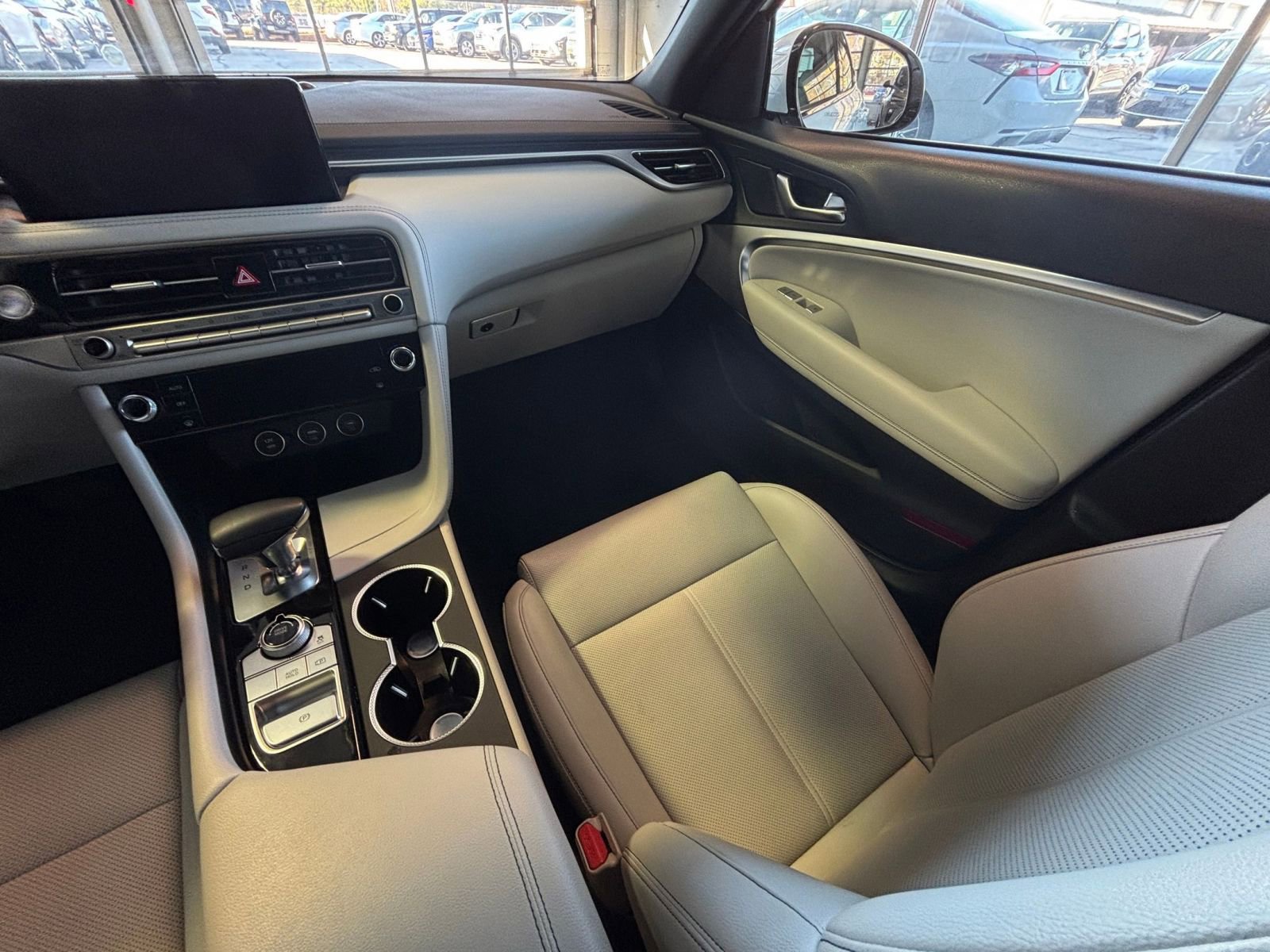 Thumbnail: 2025 Genesis G70 - 35